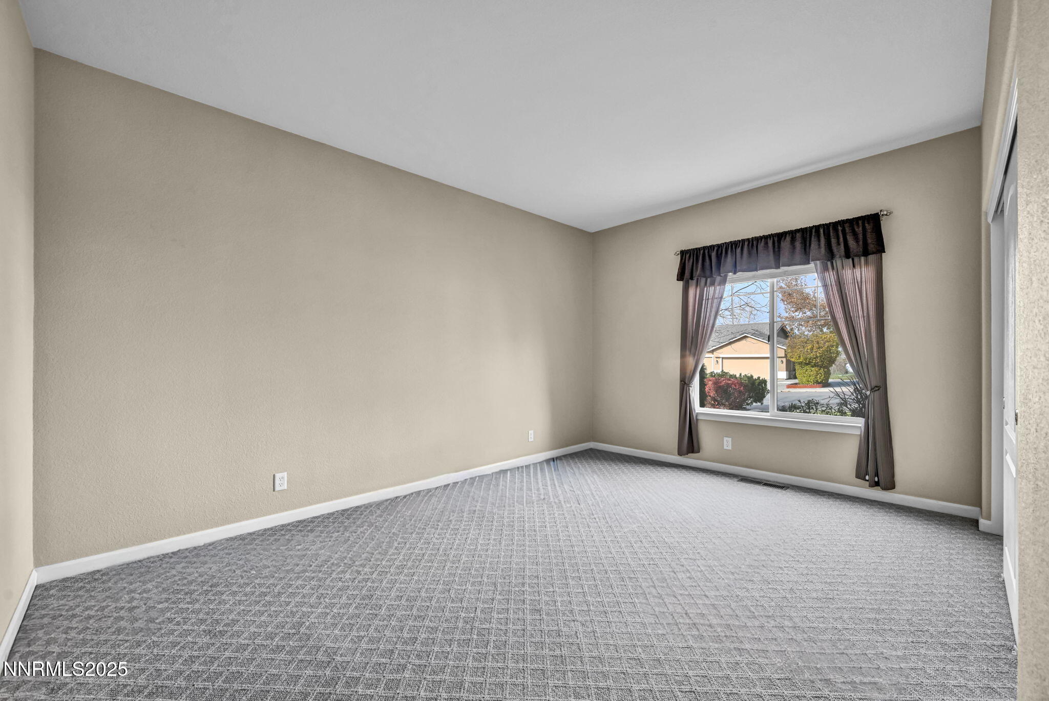 75-web-or-mls-6142-mia-vista-dr