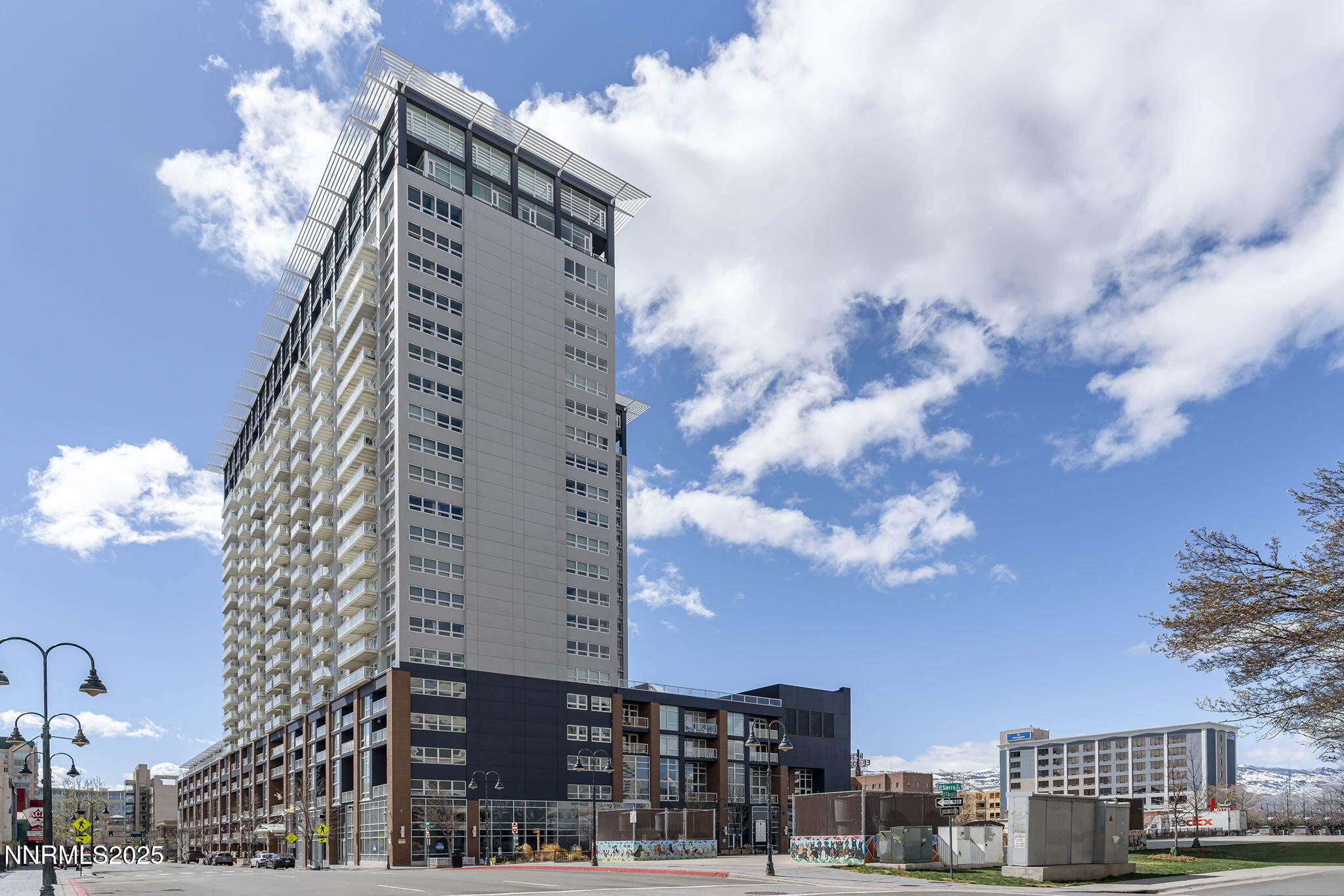 1-web-or-mls-_DSC5008