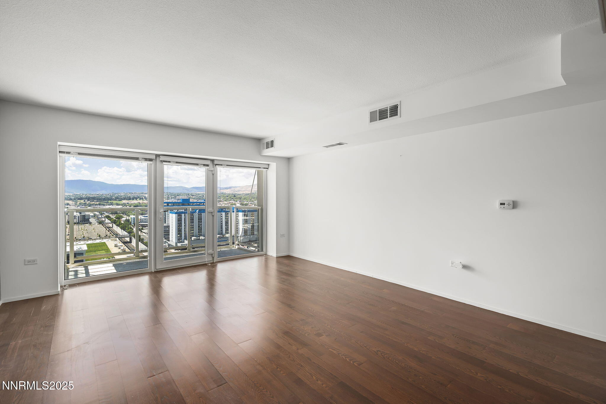 13-web-or-mls-_DSC7058