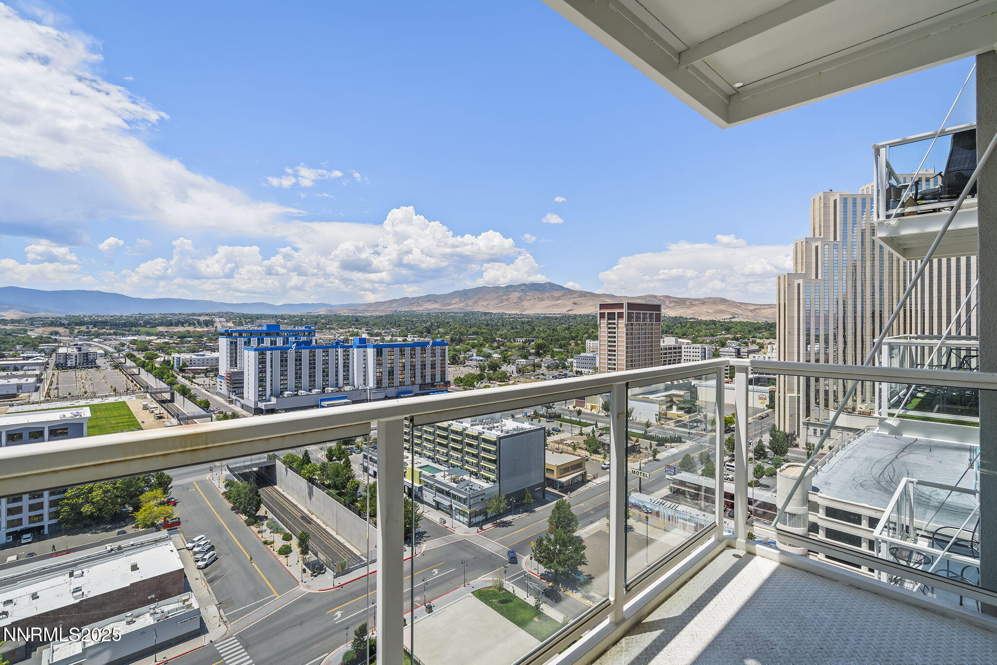 20-web-or-mls-_DSC7096