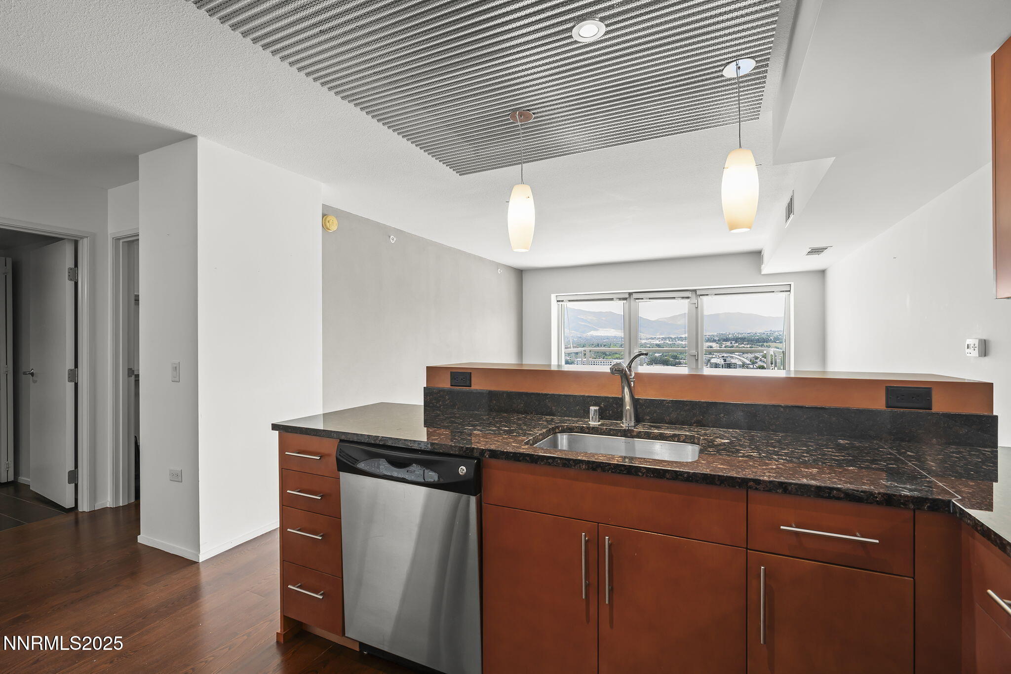 11-web-or-mls-_DSC7080