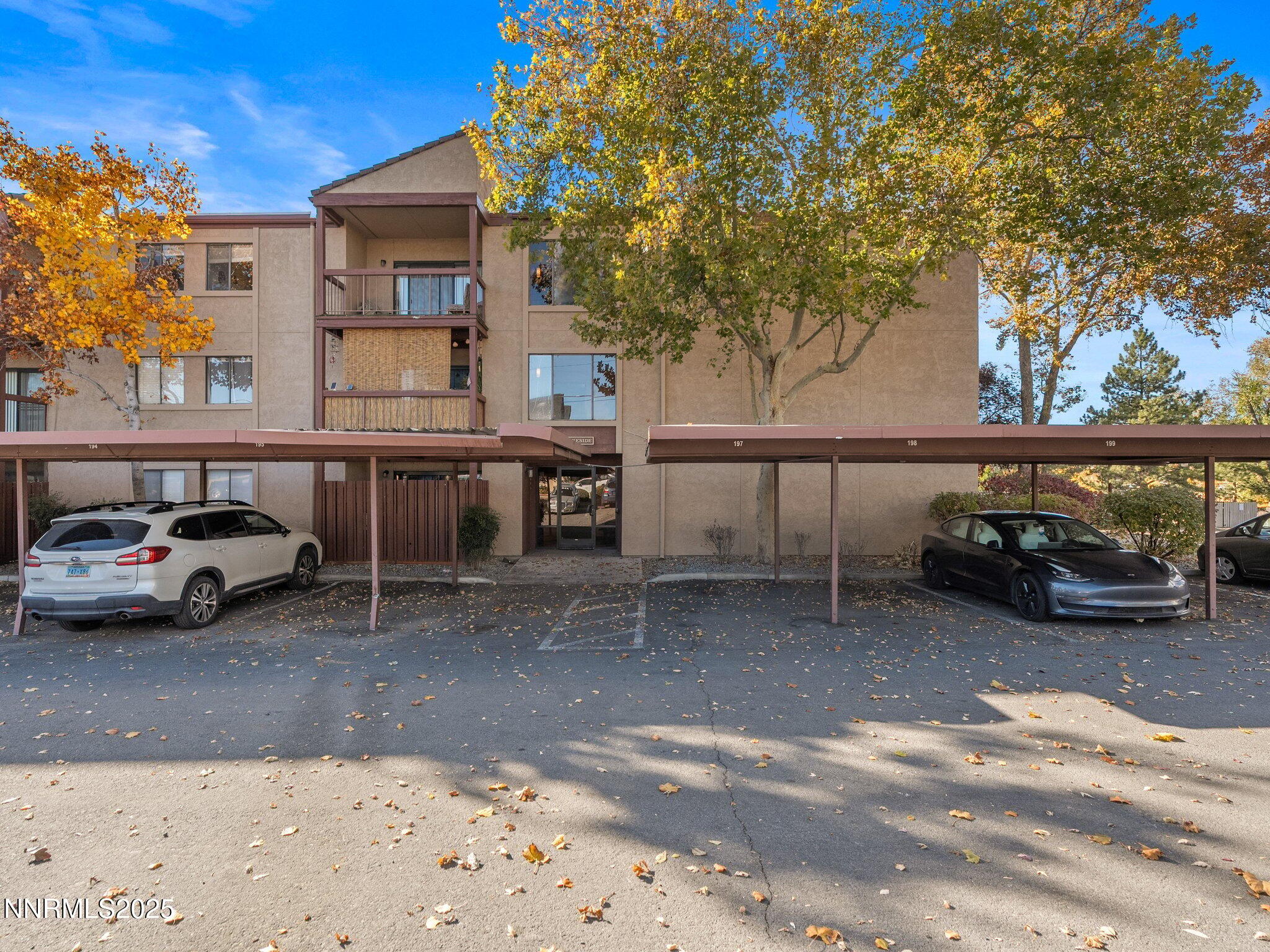 2955 Lakeside Dr-Unit 111-128
