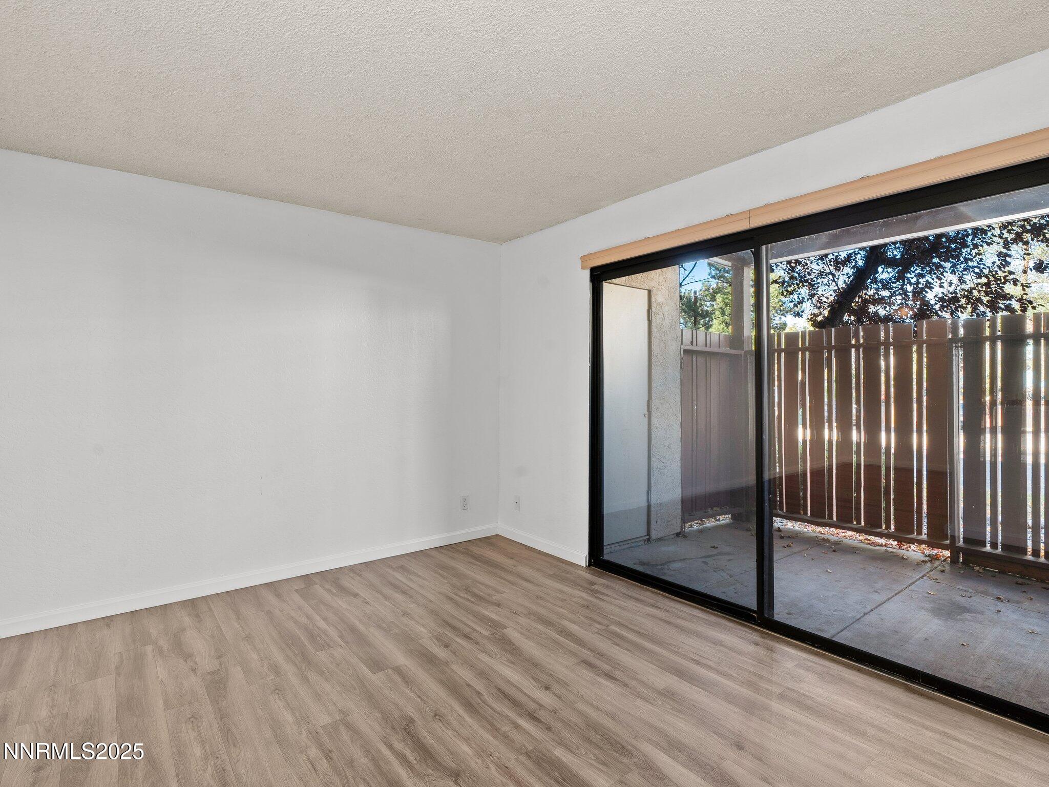 2955 Lakeside Dr-Unit 111-115