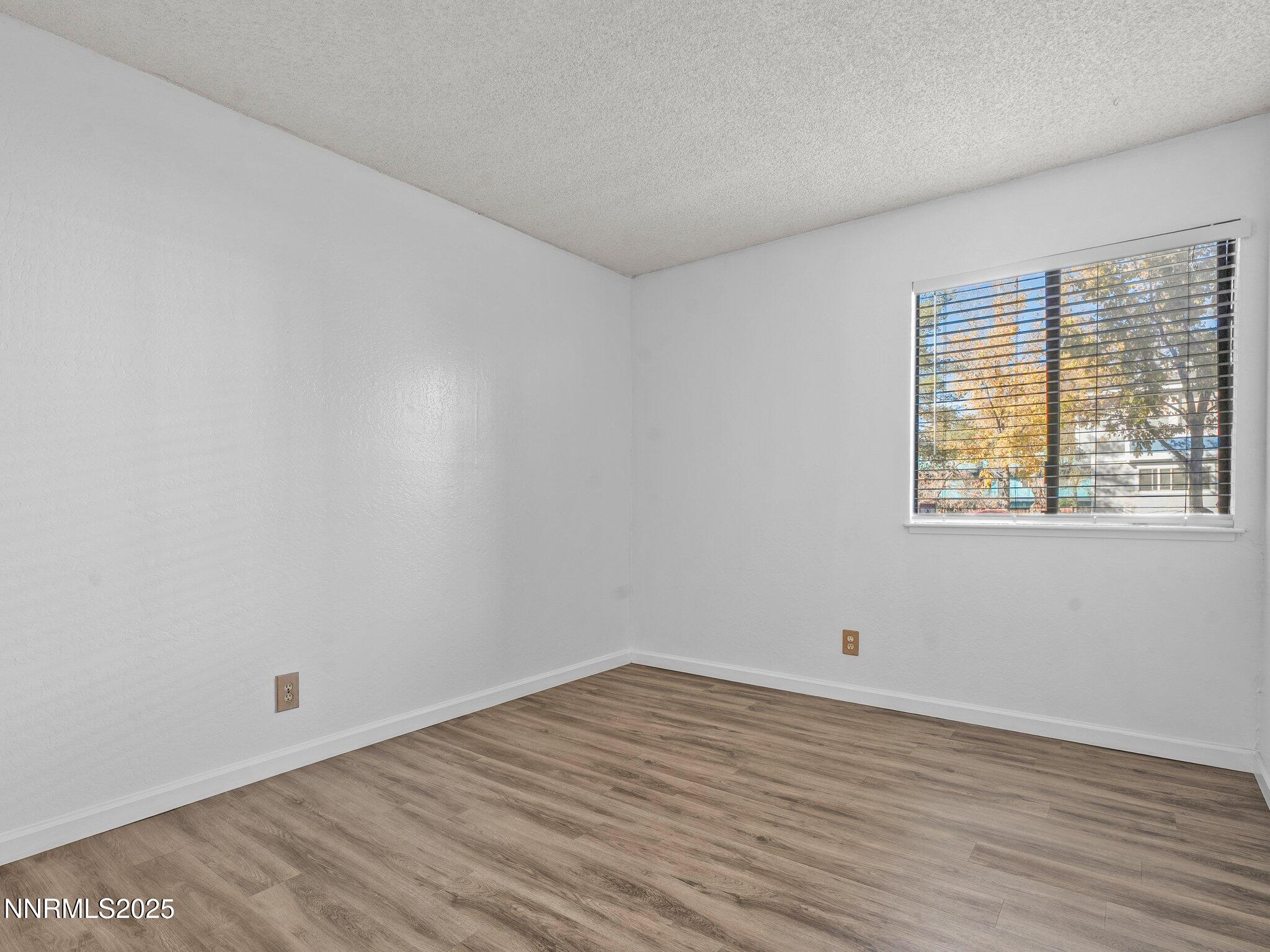 2955 Lakeside Dr-Unit 111-121