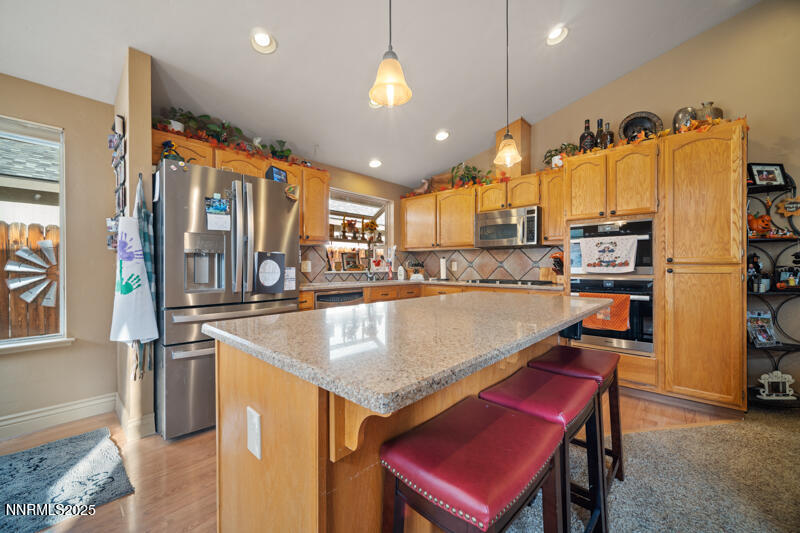 2215 Gatewood Drive (14 of 37)