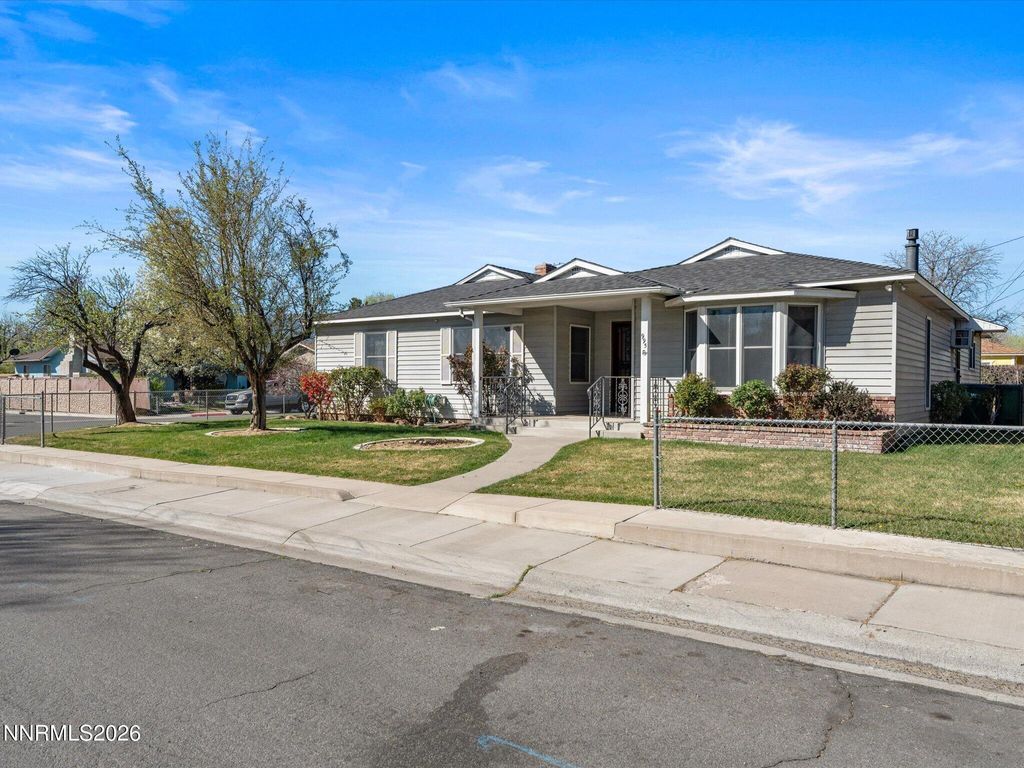 Photo of 995 Bates Avenue, Reno, NV 89502 (MLS # 260004139)