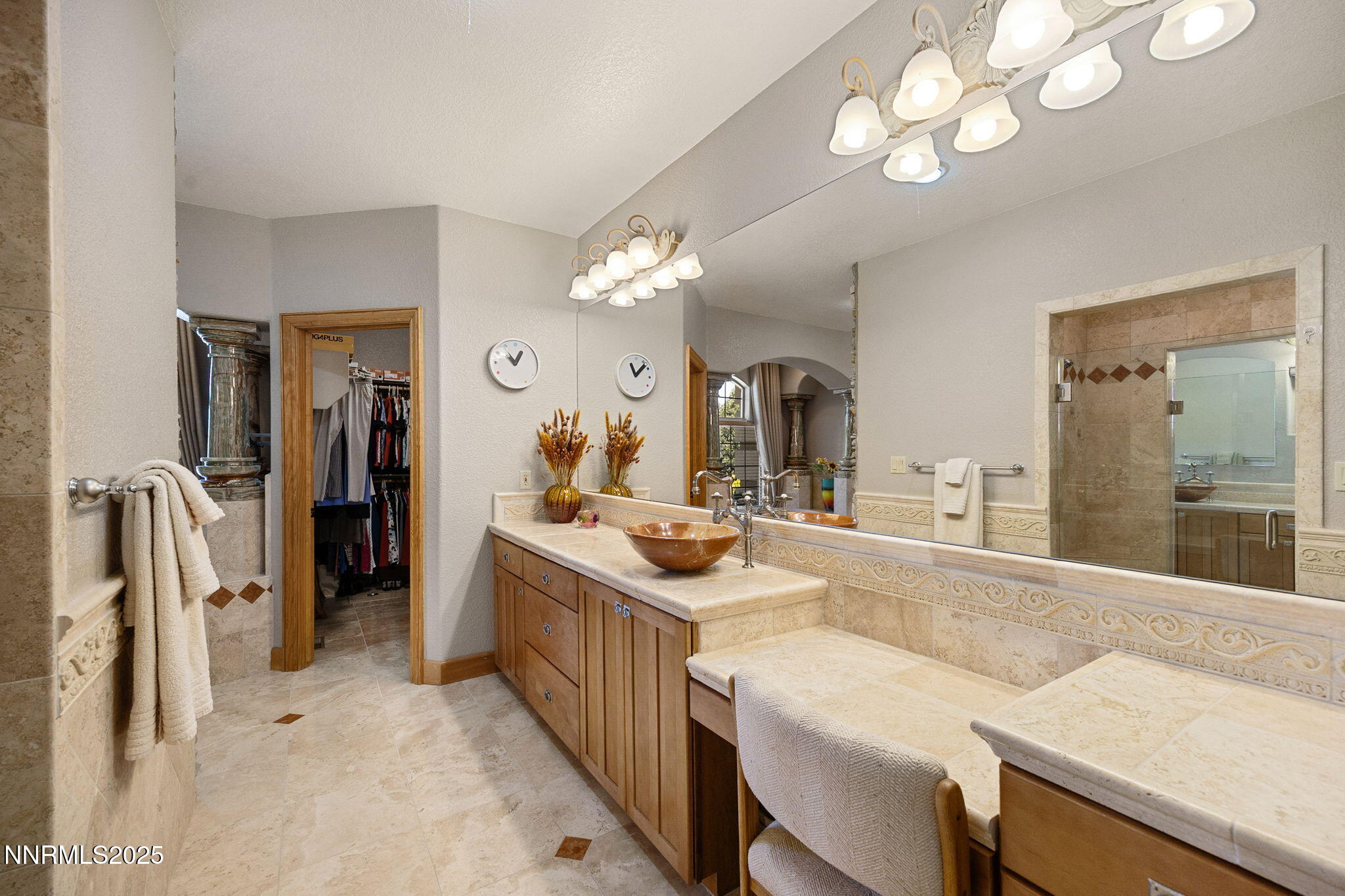 Primary Right Vanity