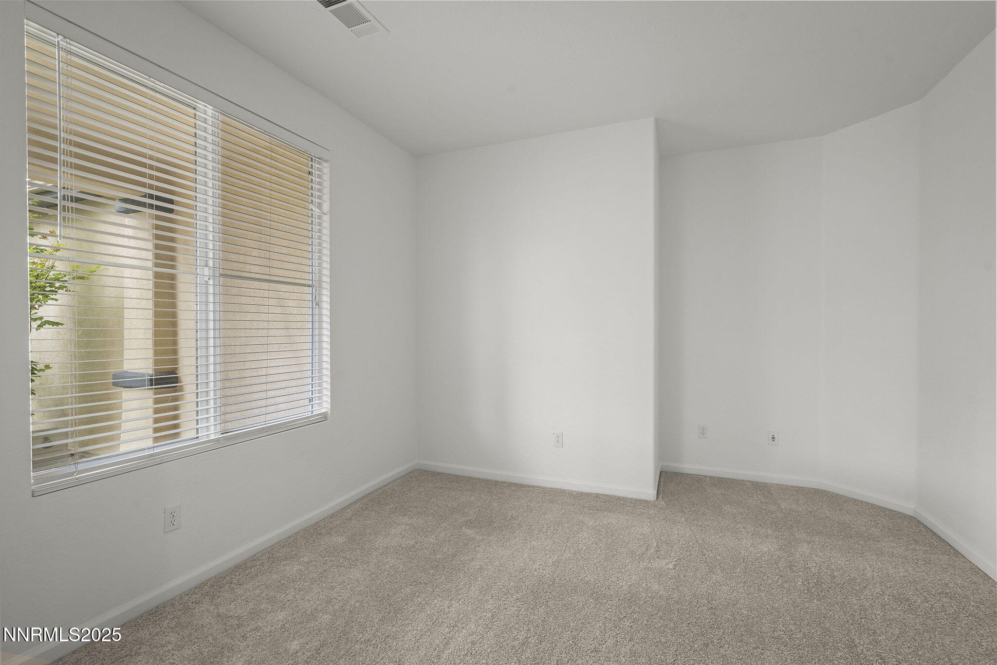 21-web-or-mls-_DSC0333