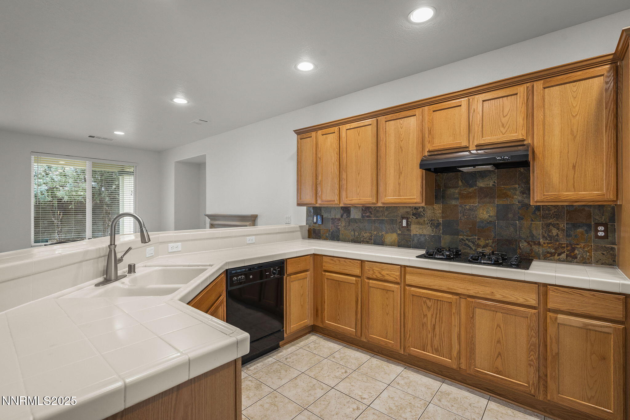 15-web-or-mls-_DSC0317