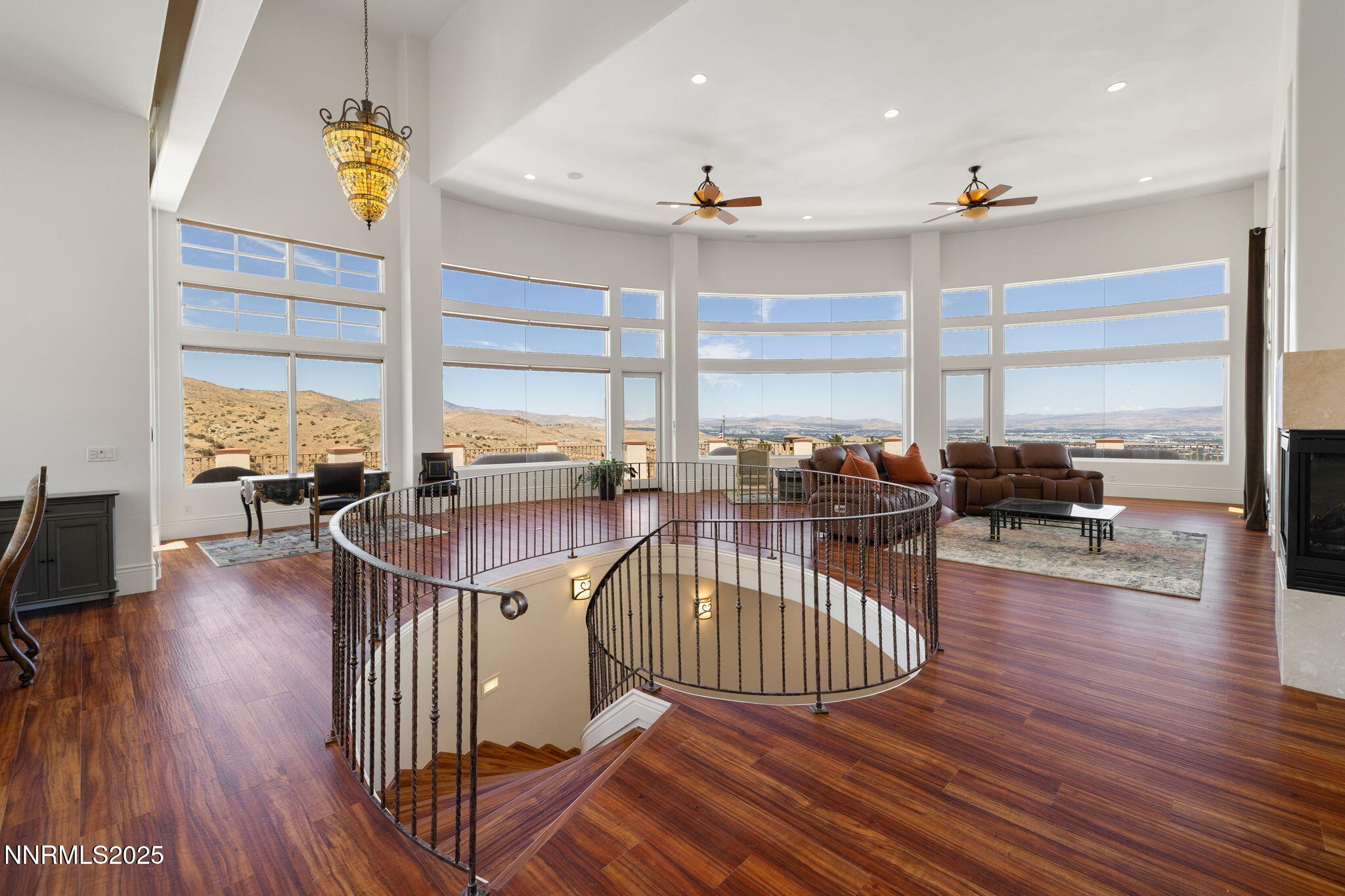 44-web-or-mls-3613 Silver Vista-29