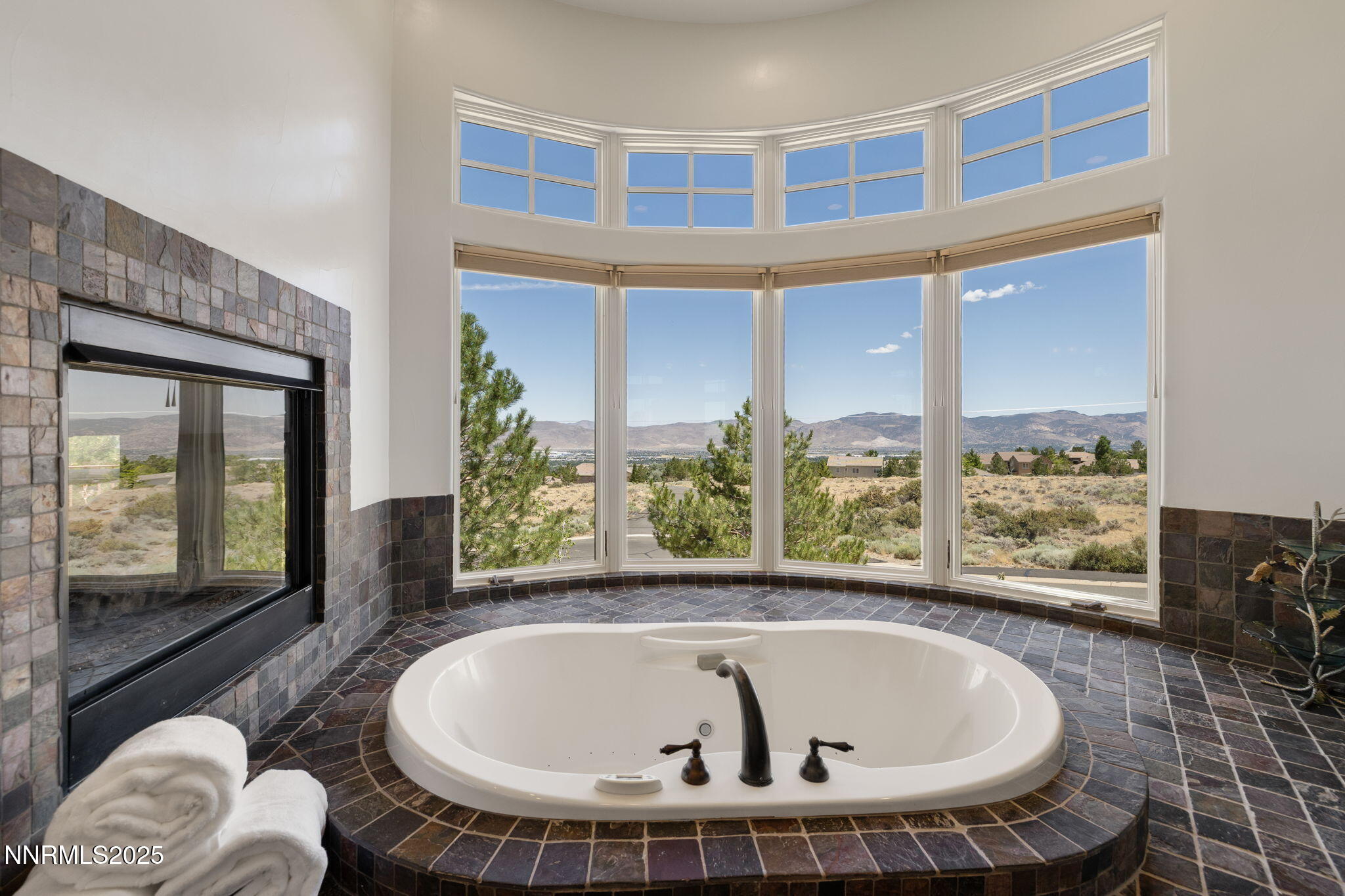 74-web-or-mls-3613 Silver Vista-59