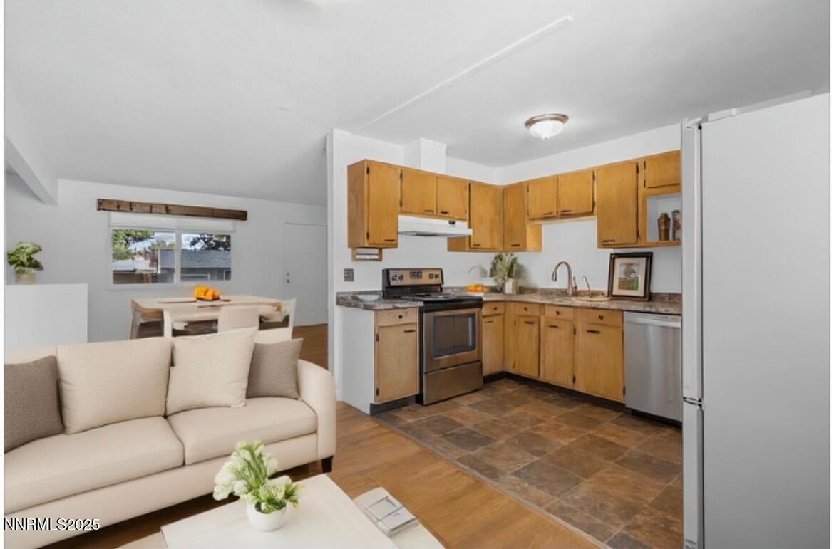 Kitchen-living room*