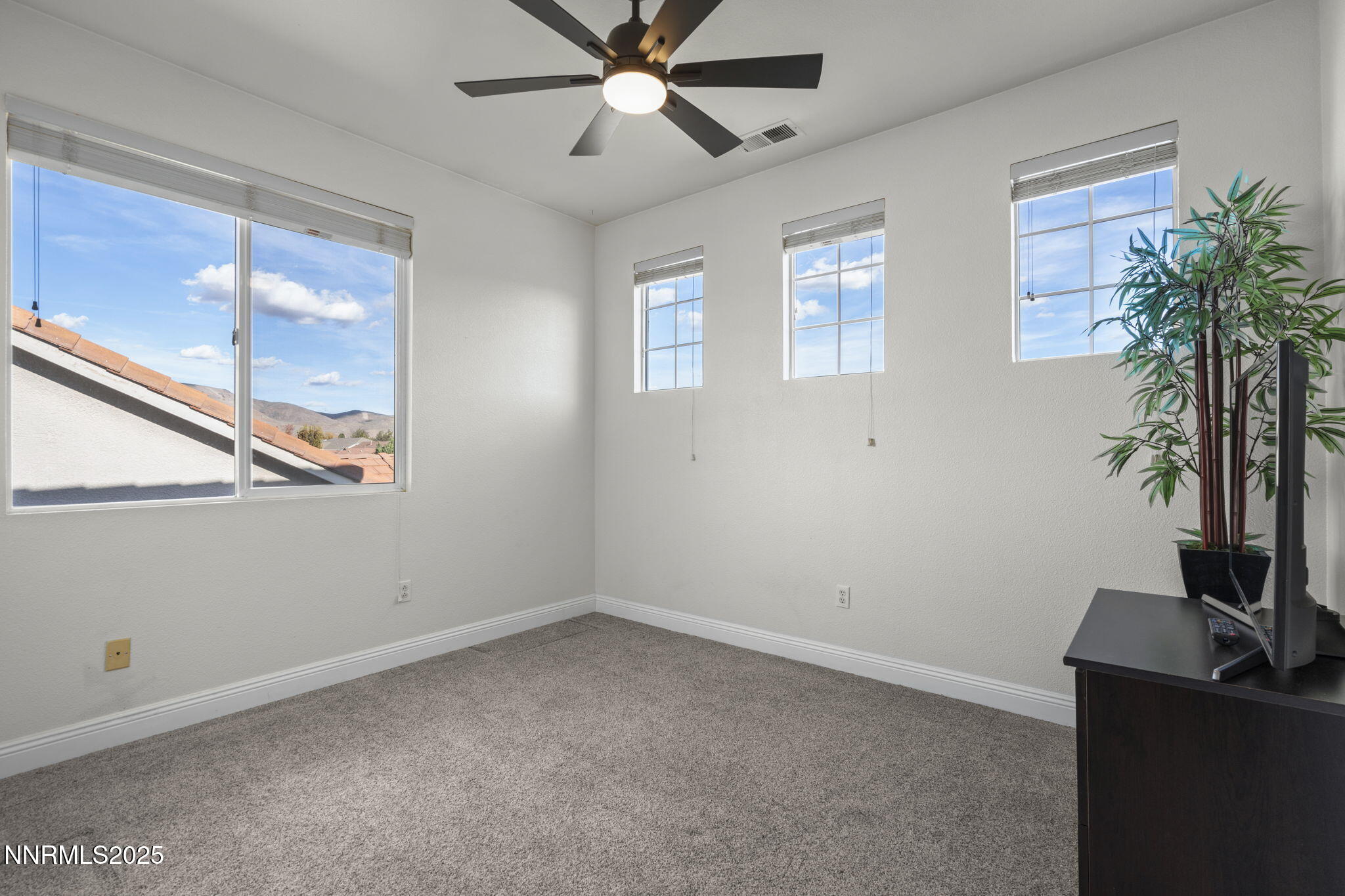 23-web-or-mls-_DSC5666