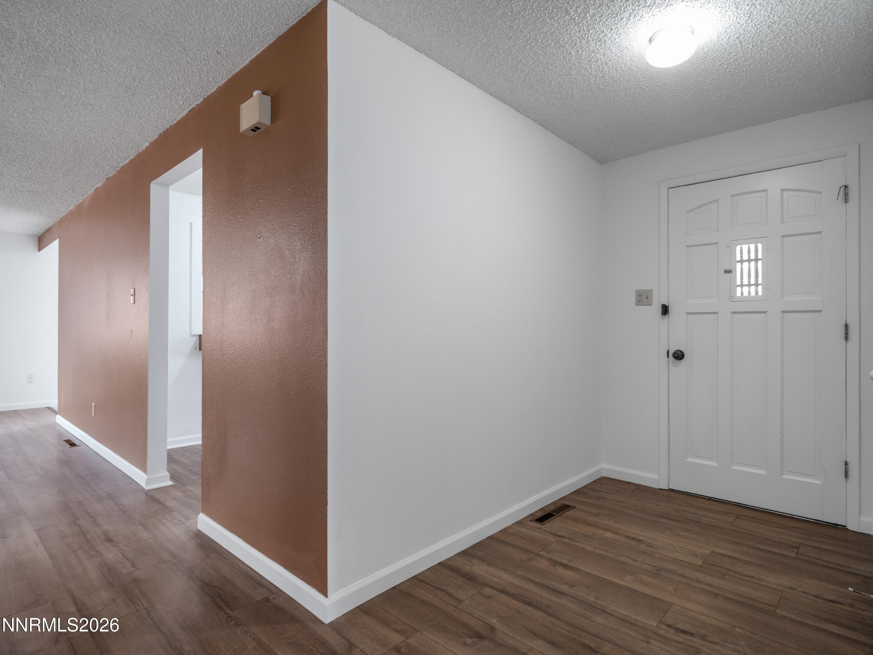 2816 Gillis Way