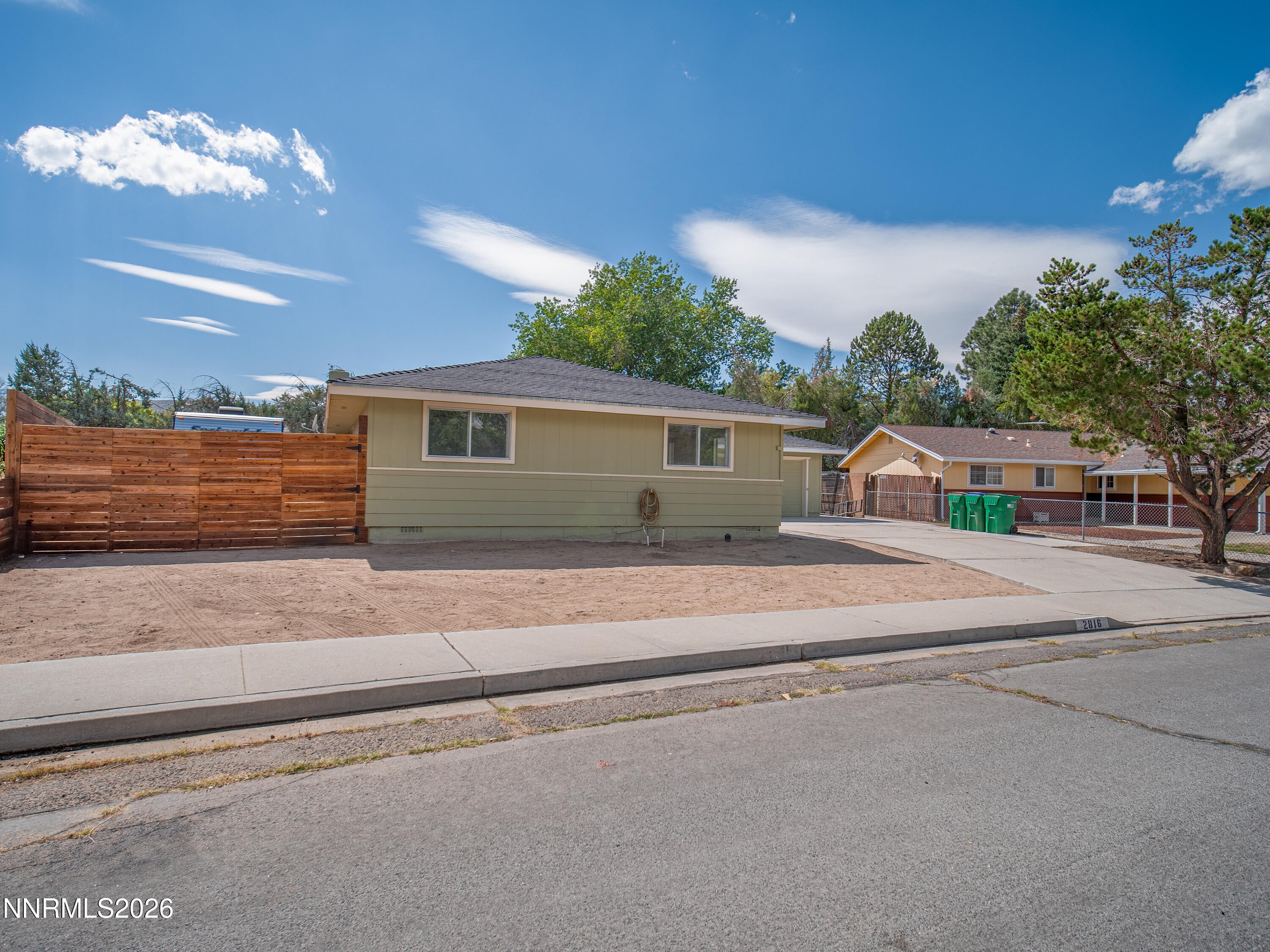 2816 Gillis Way
