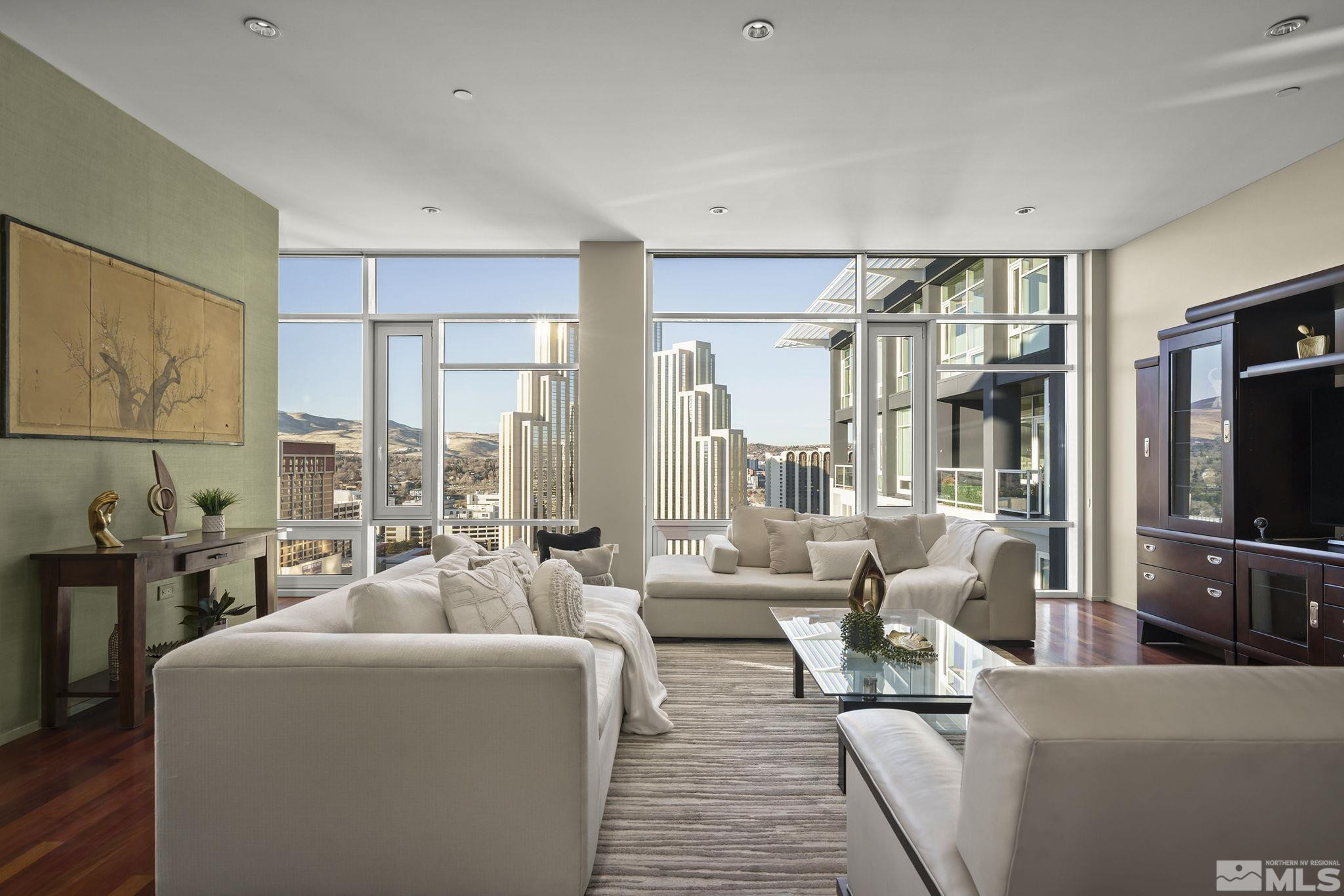 255 N Sierra Street 2313