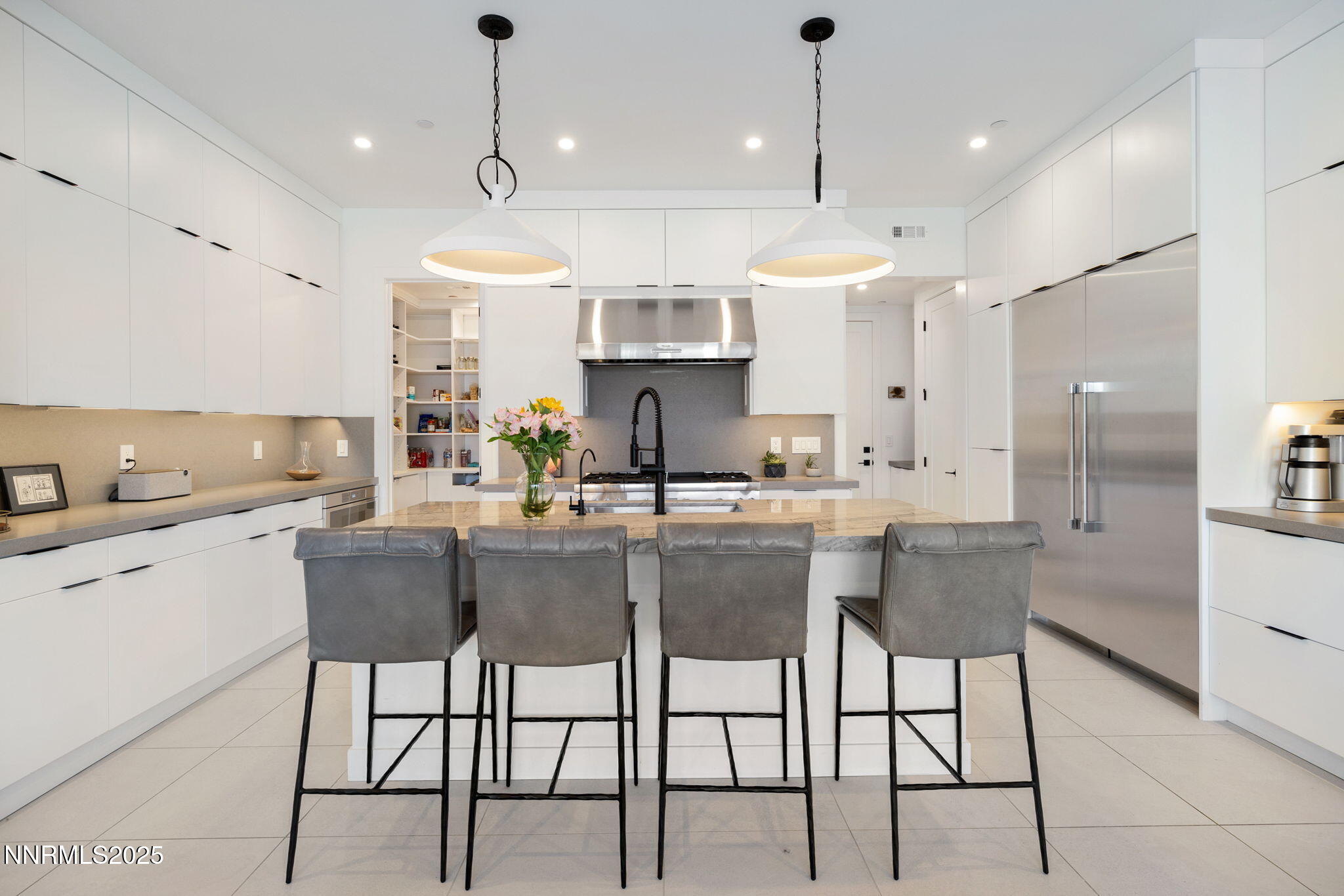 15-web-or-mls-16 Persano St-7