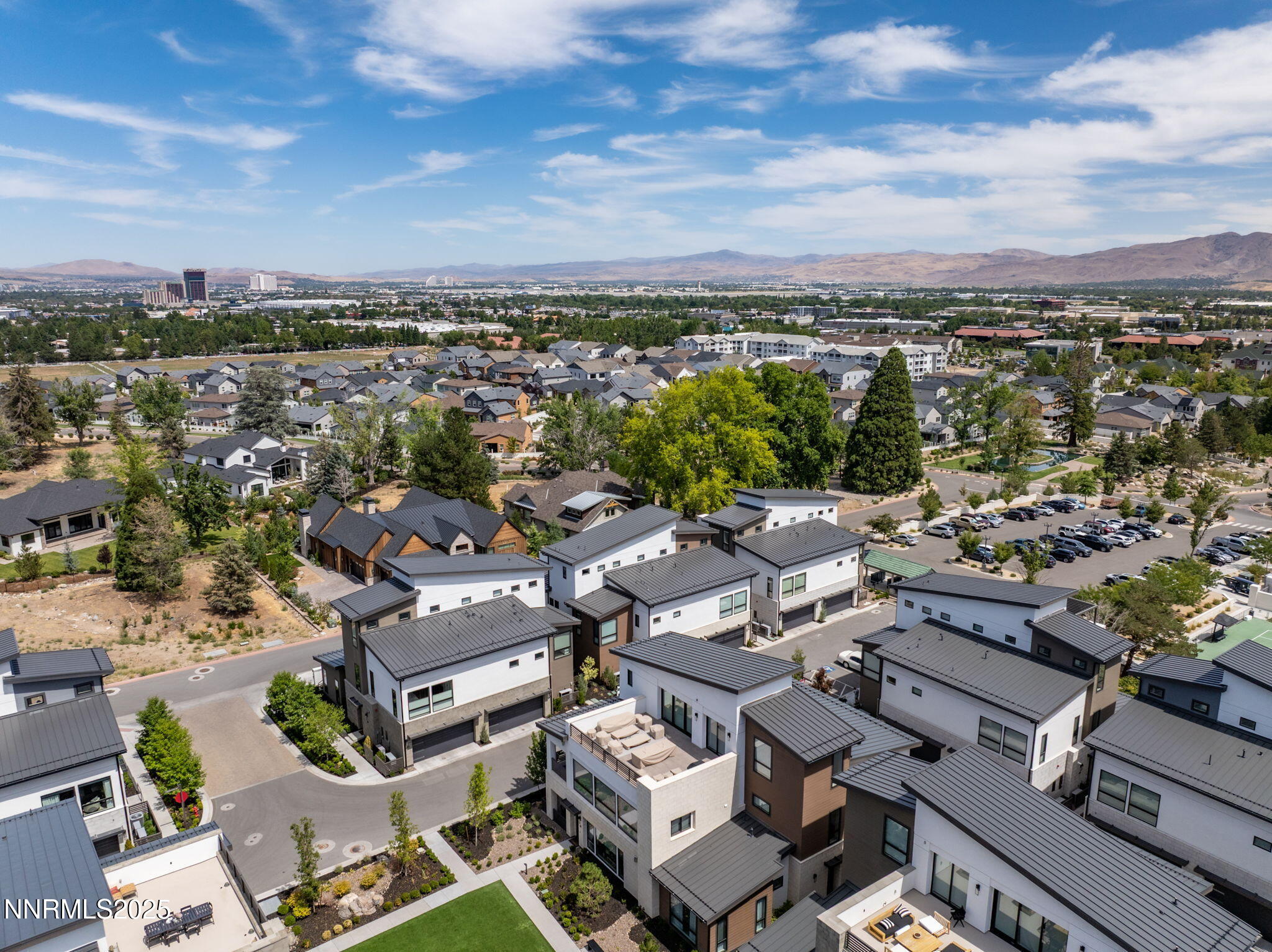 8-web-or-mls-16 Persano St Drone-9