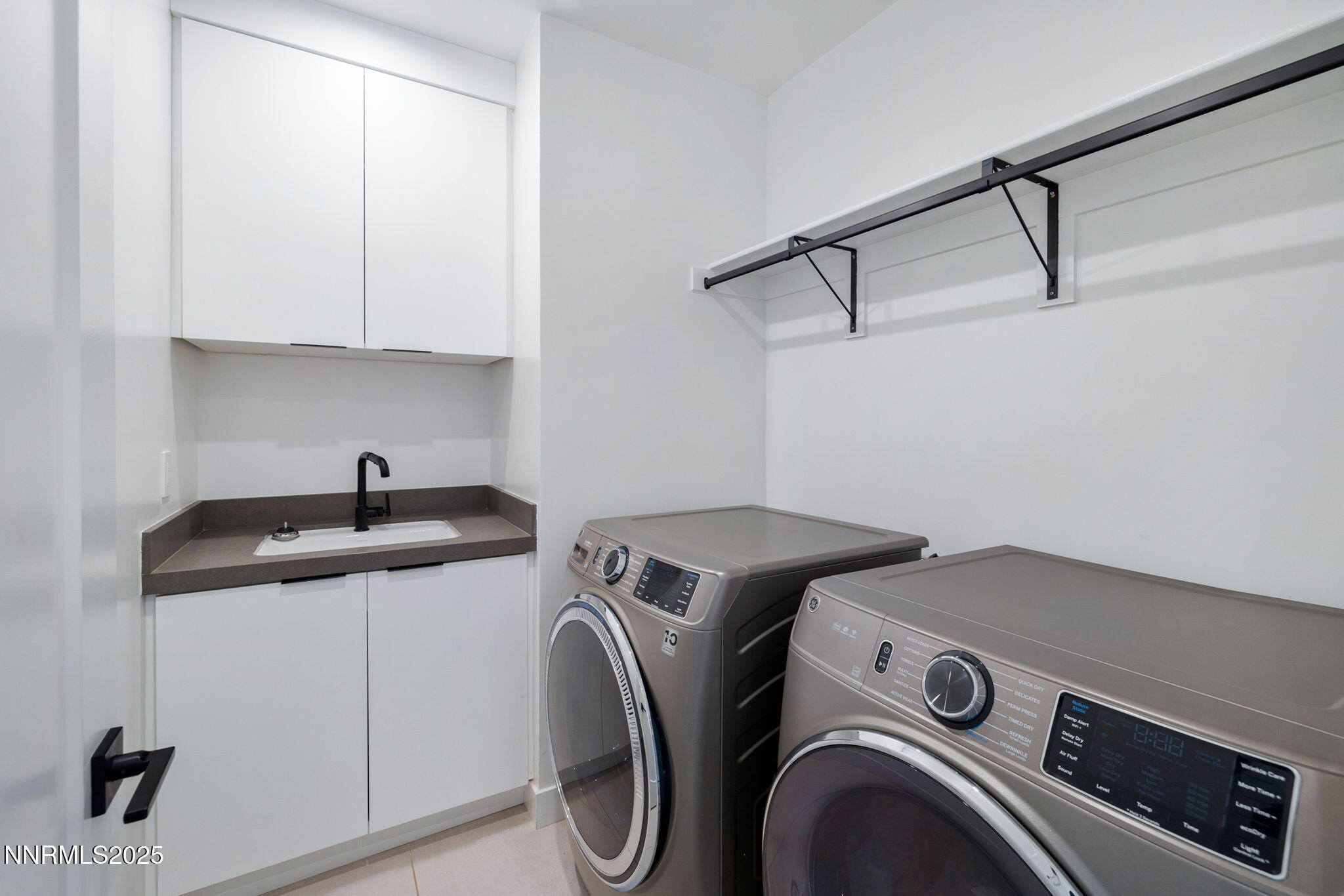 18-web-or-mls-16 Persano St-10