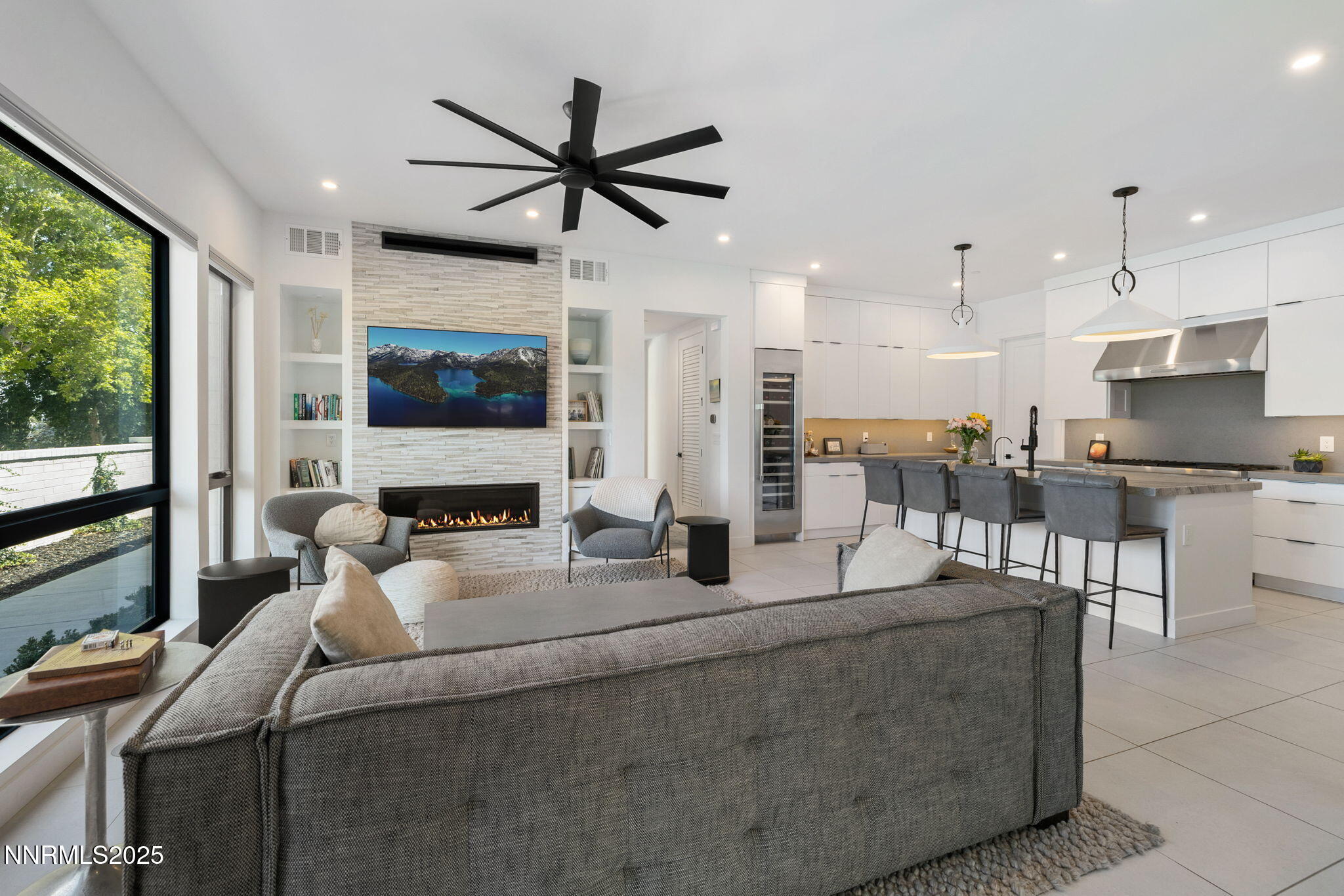 12-web-or-mls-16 Persano St-4