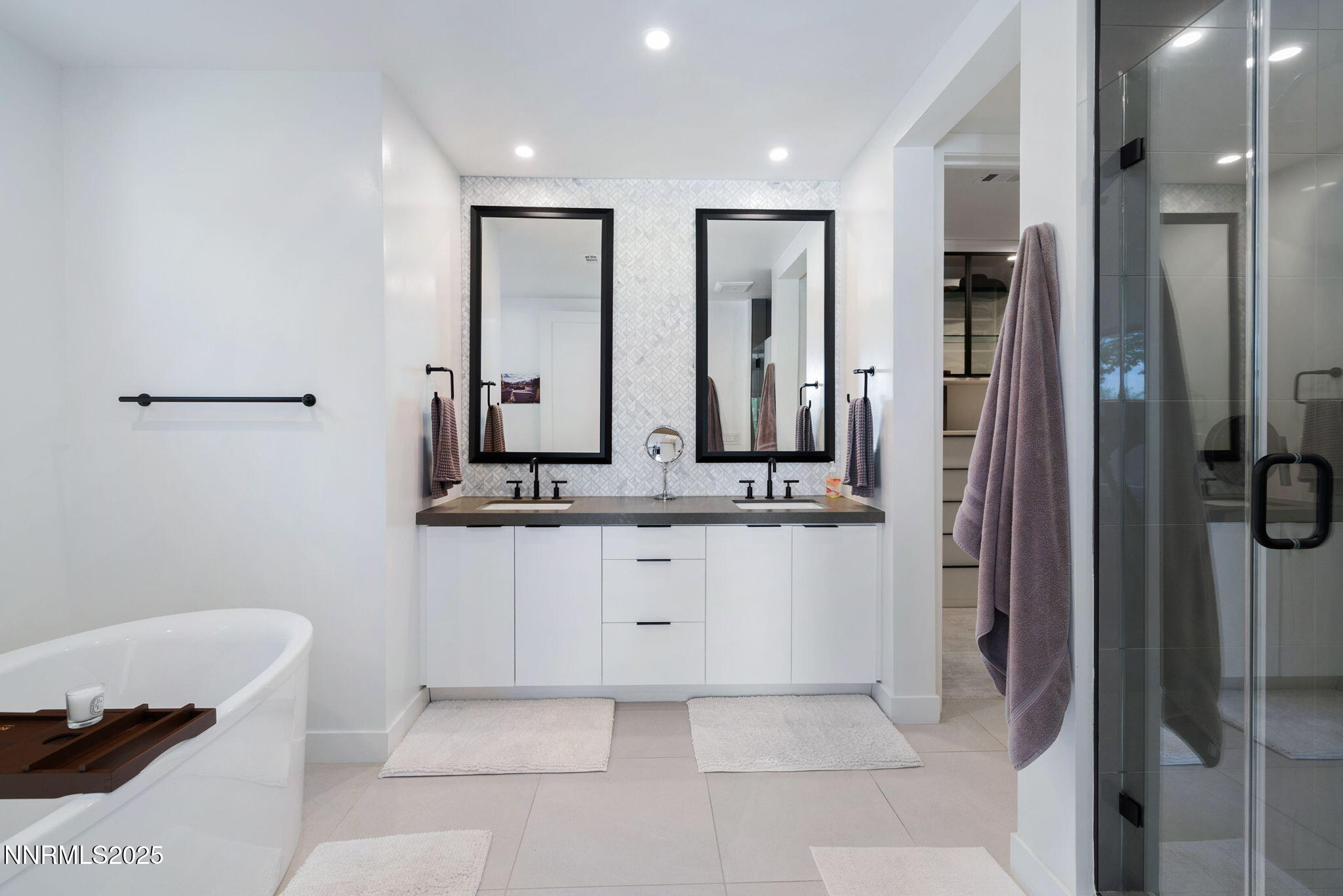 30-web-or-mls-16 Persano St-23