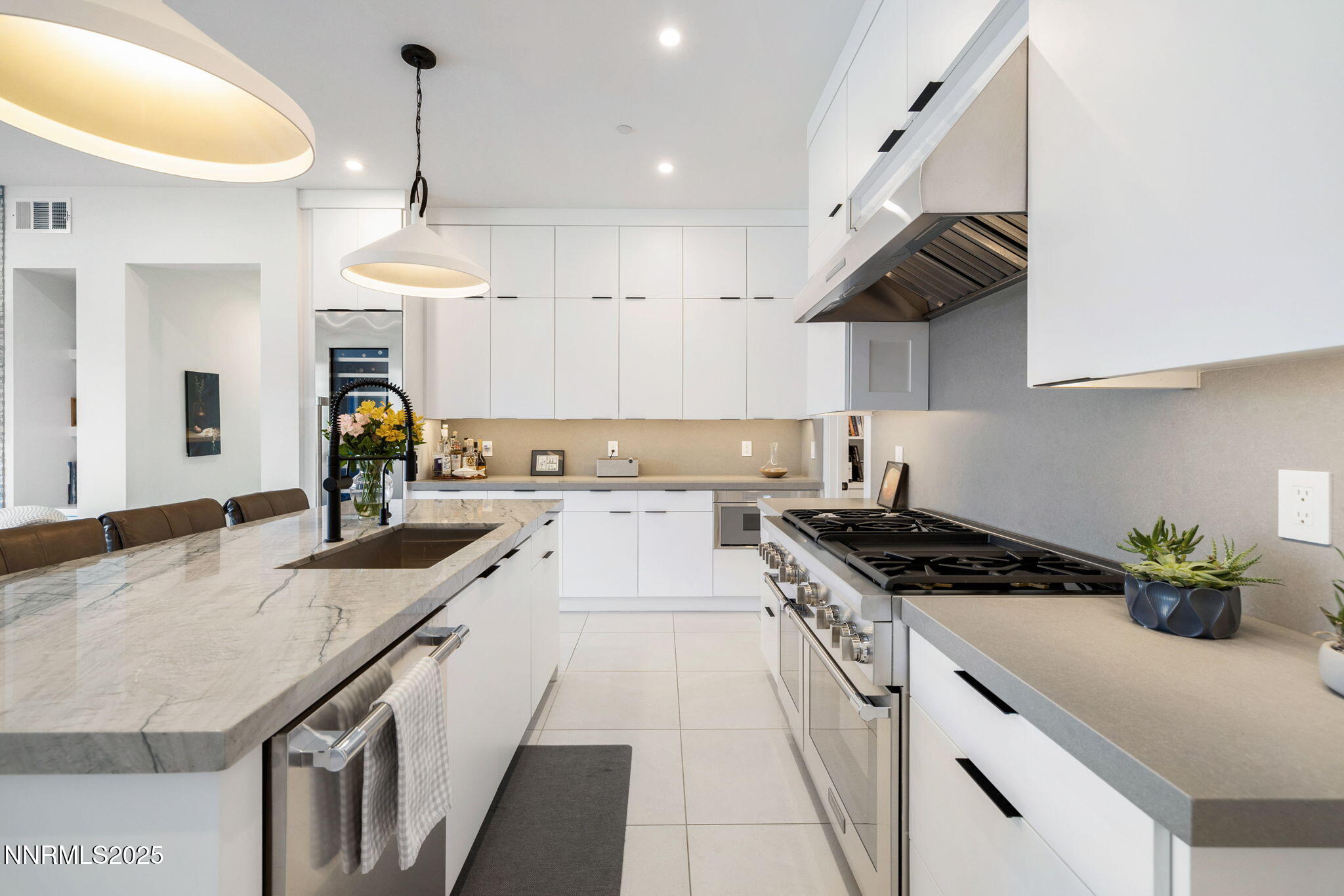 17-web-or-mls-16 Persano St-9