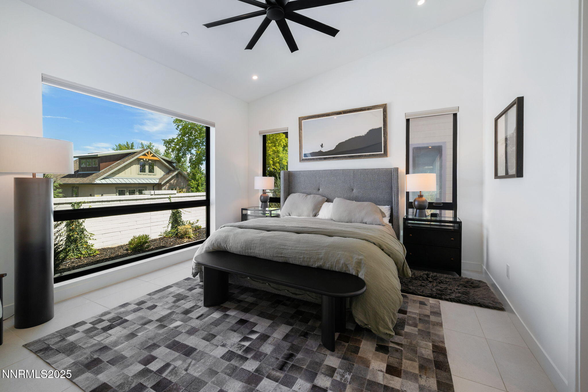 31-web-or-mls-16 Persano St-21