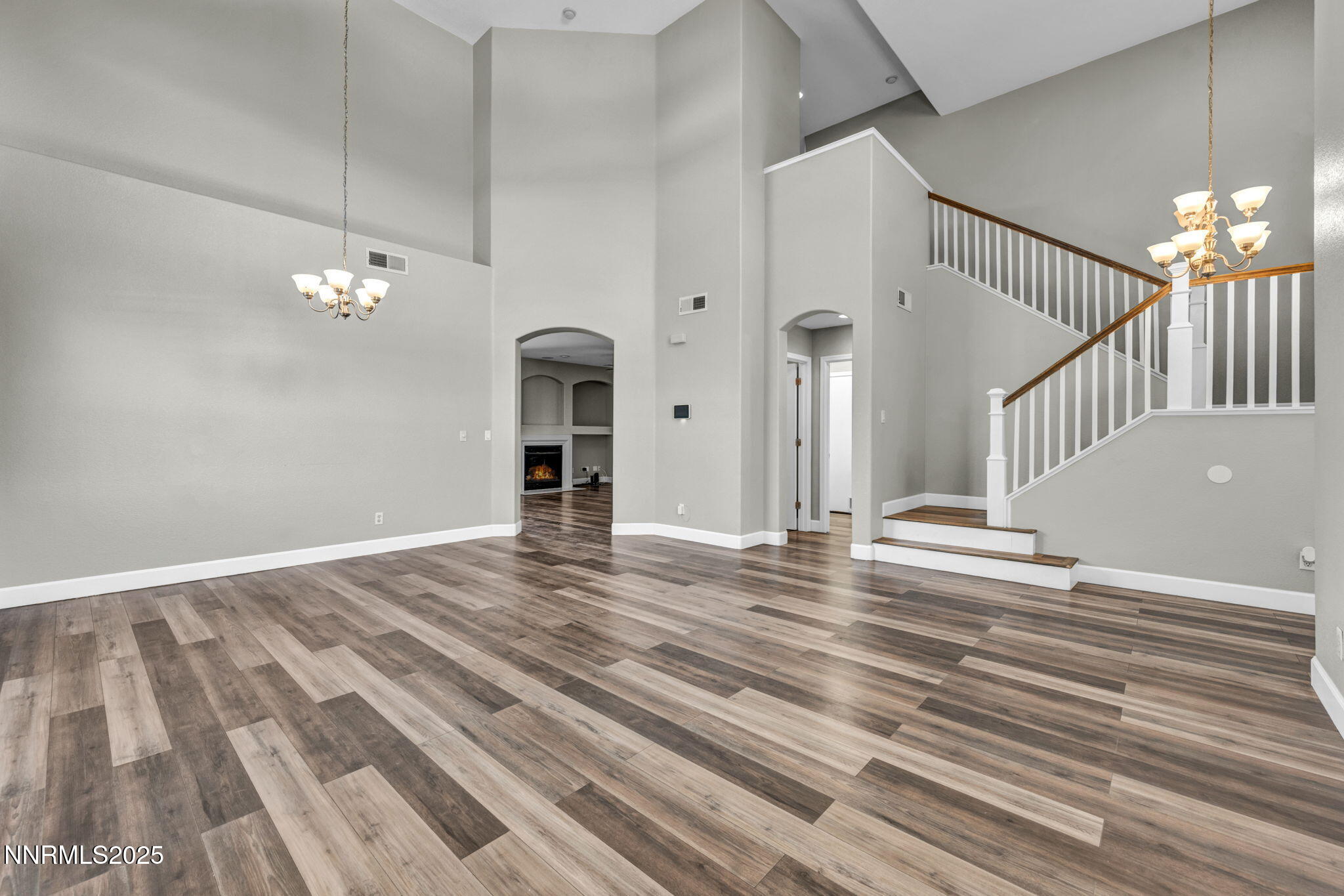 51-web-or-mls-1720-blue-oak-ct