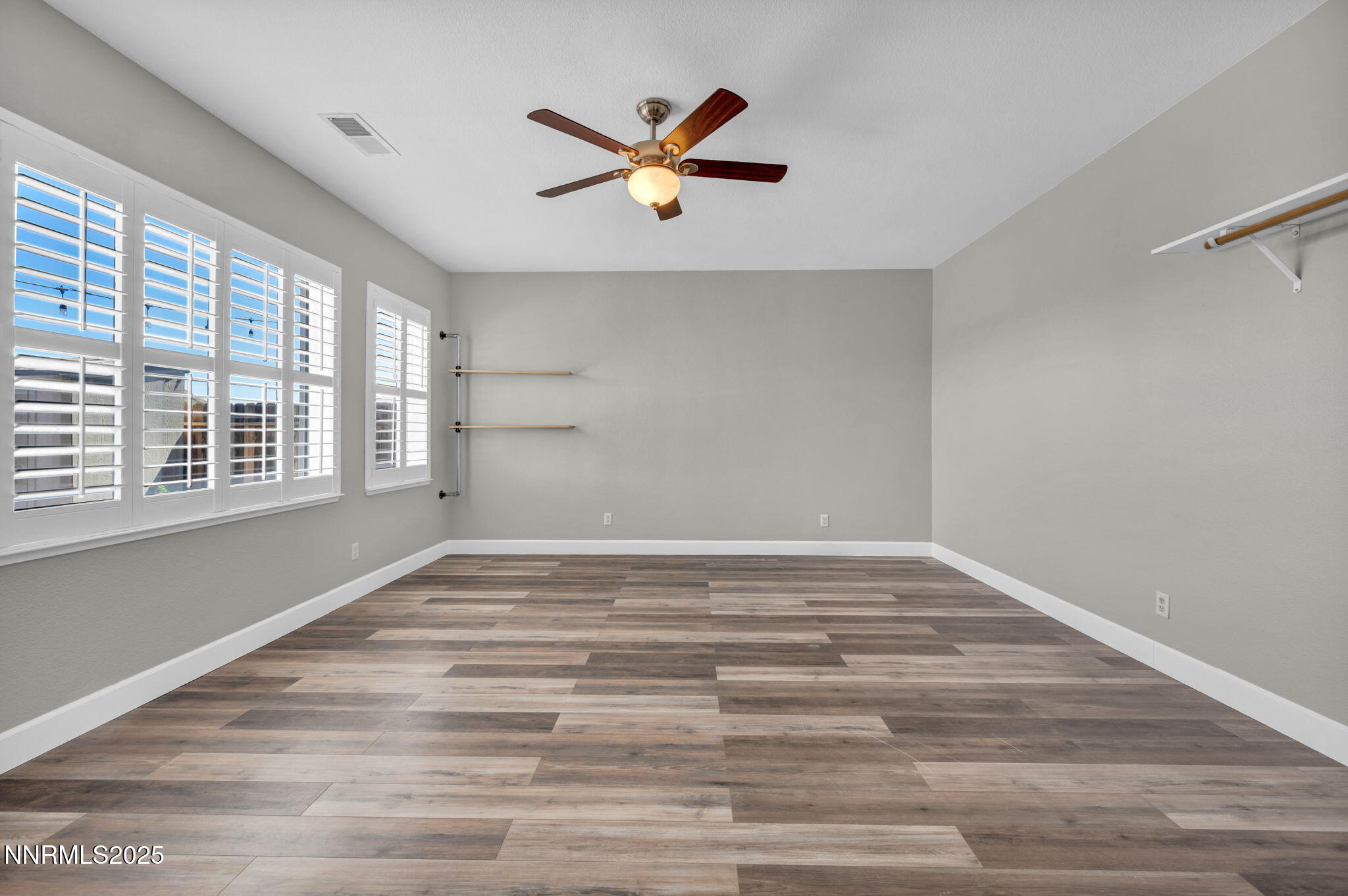 54-web-or-mls-1720-blue-oak-ct