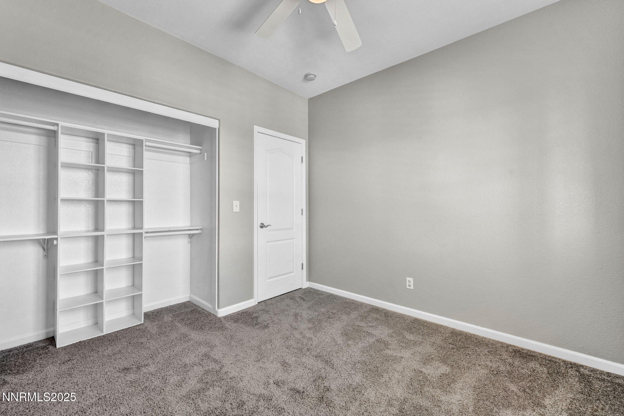 45-web-or-mls-1720-blue-oak-ct