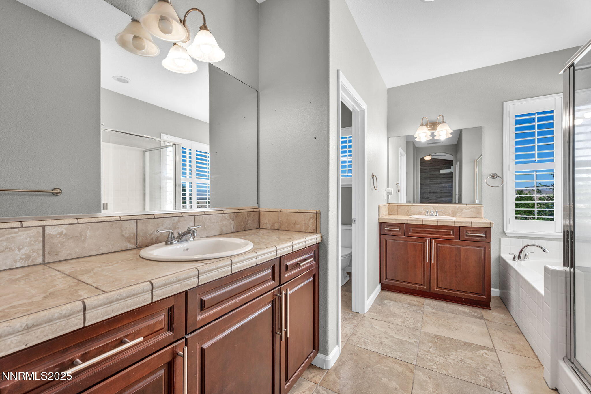 68-web-or-mls-1720-blue-oak-ct