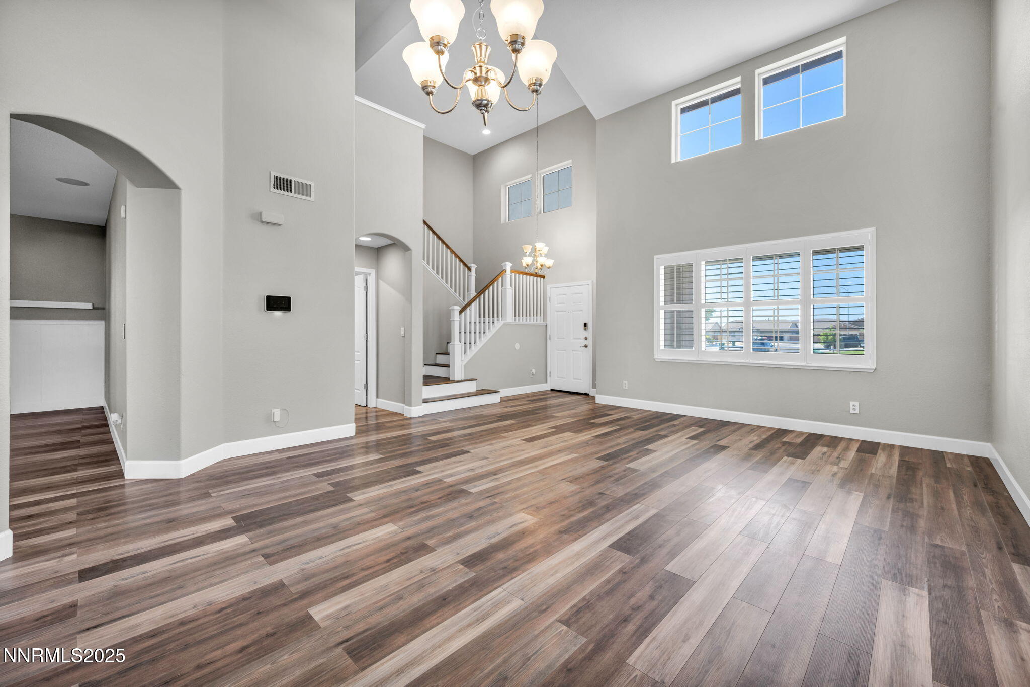 50-web-or-mls-1720-blue-oak-ct