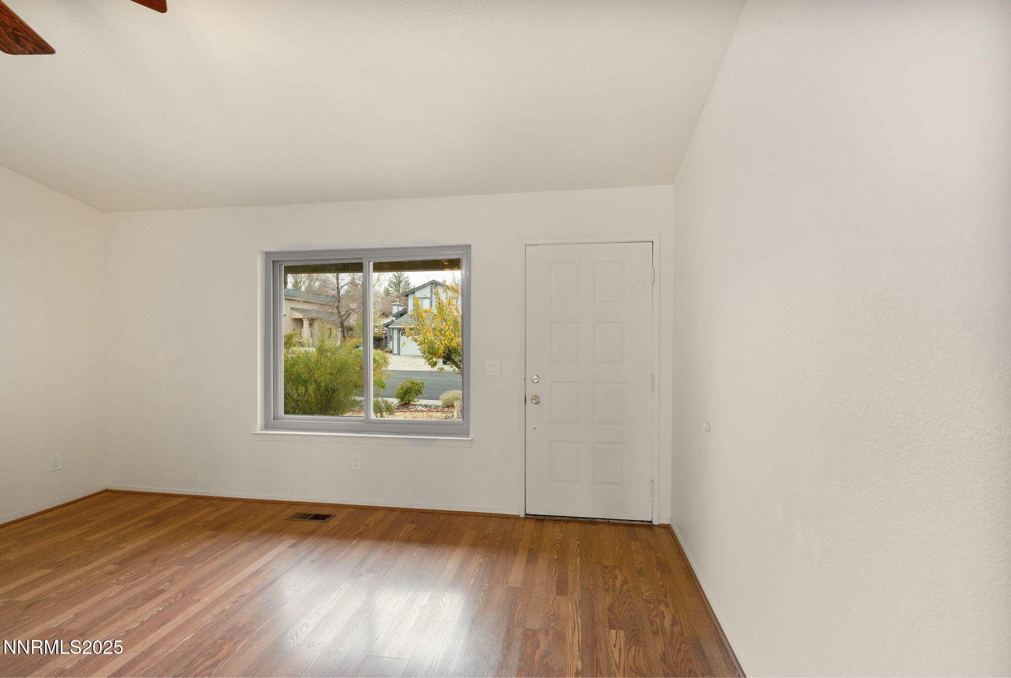 6-web-or-mls-IMG_2567