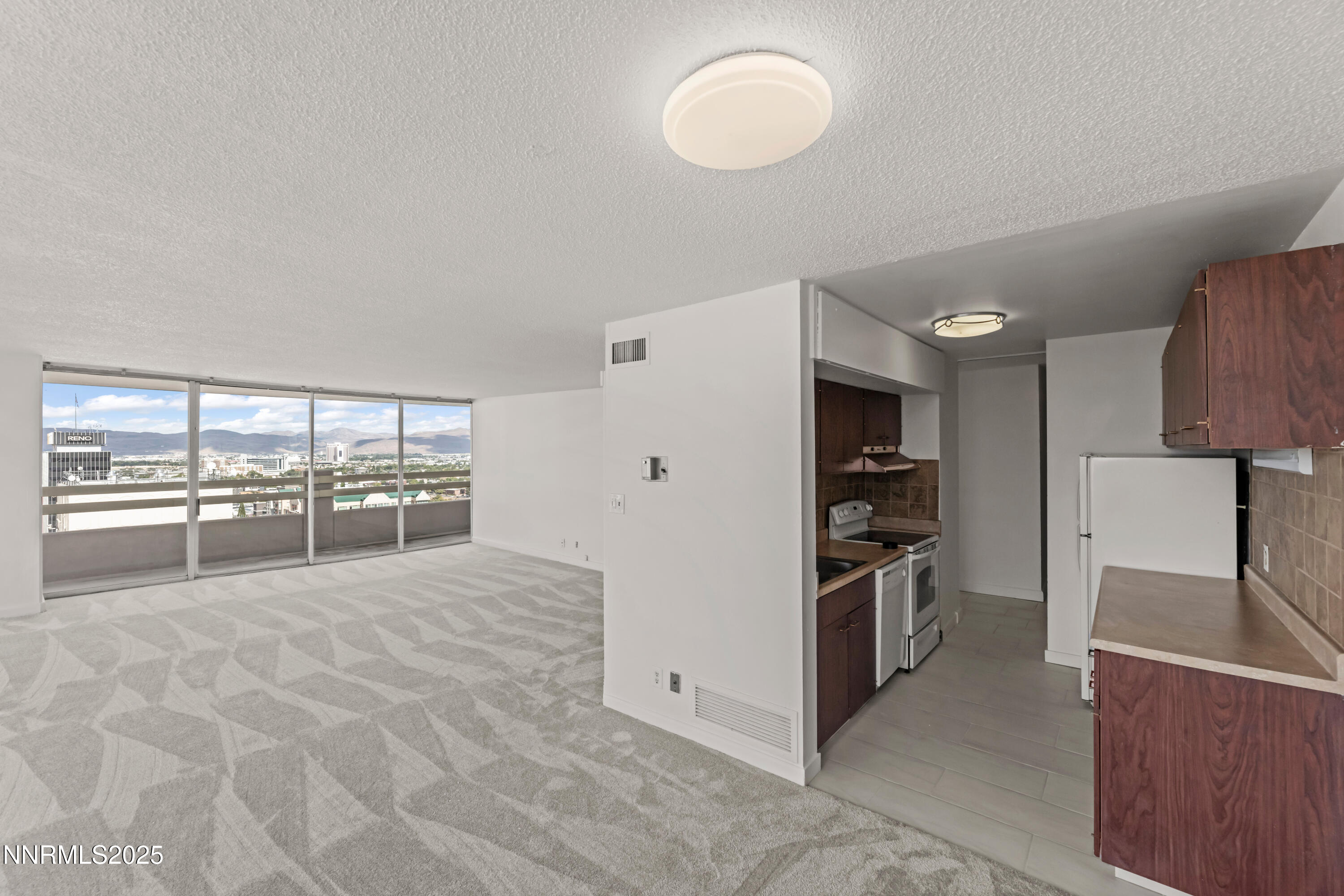 21stFloor5124JPG072825