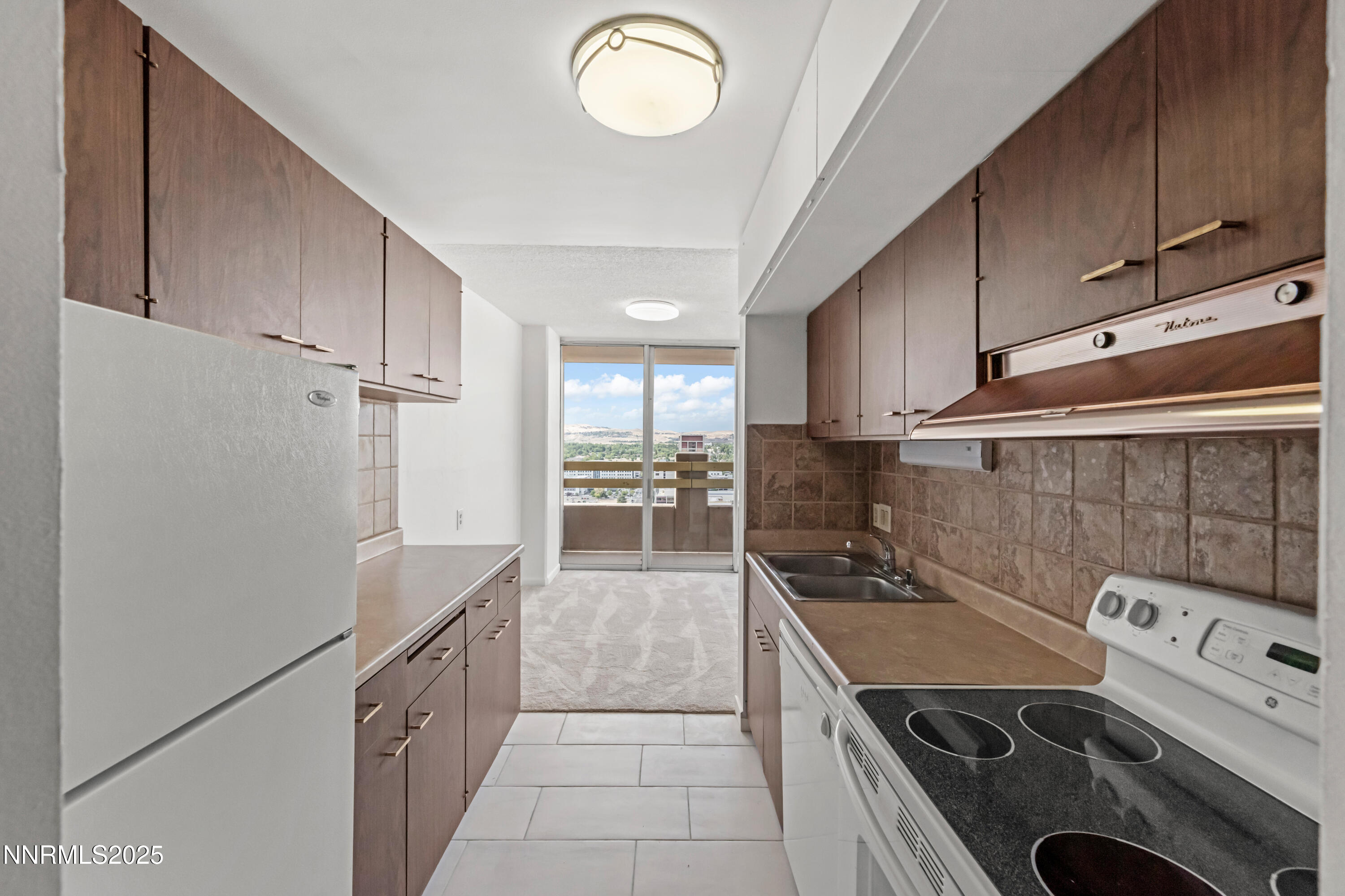 21stFloor5202JPG072825