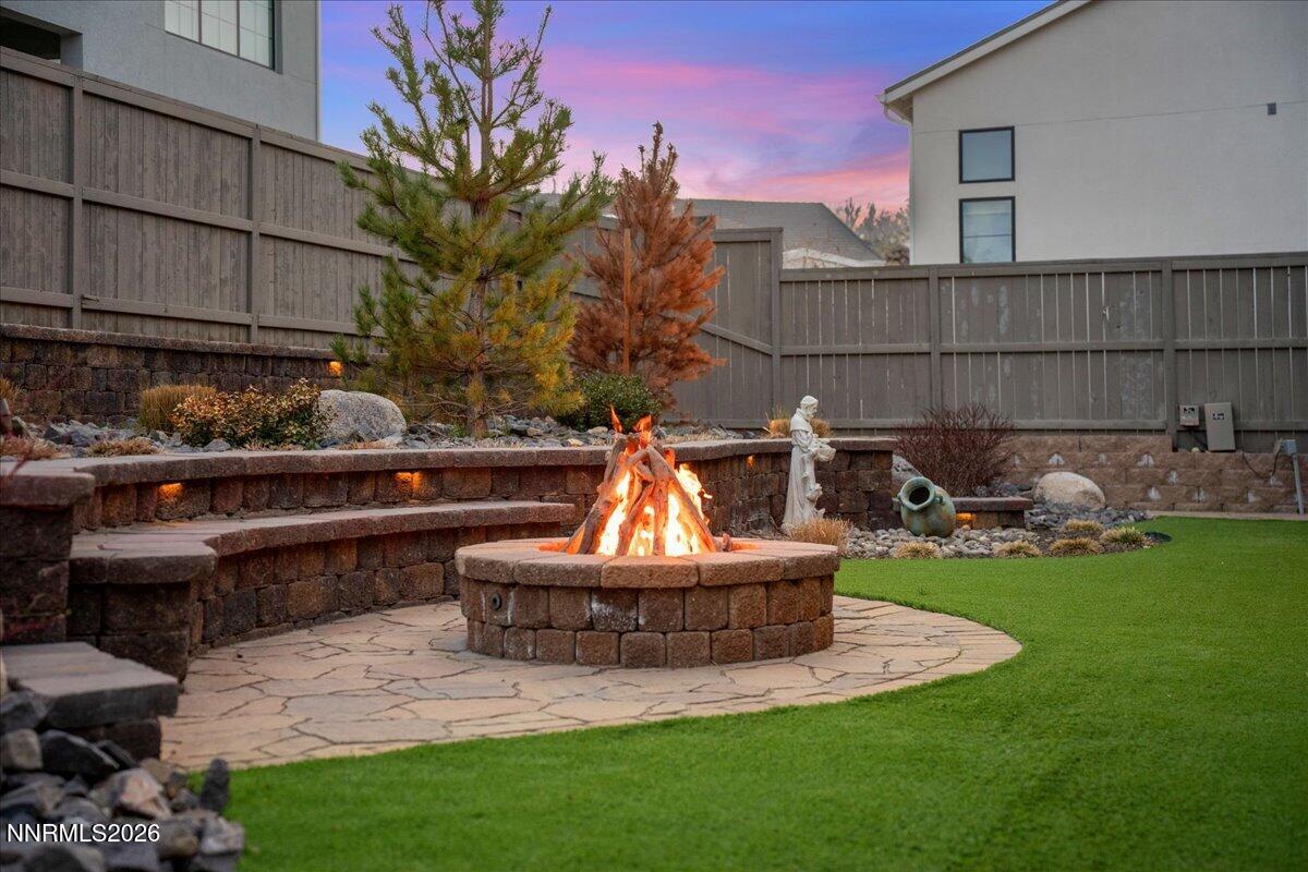 065-722 W Pleasant Oak Trail Reno NV 895