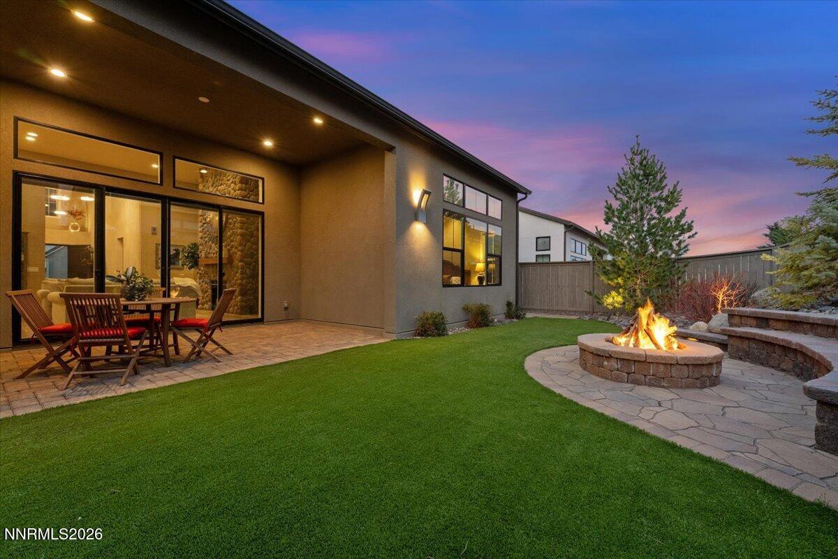 070-722 W Pleasant Oak Trail Reno NV 895