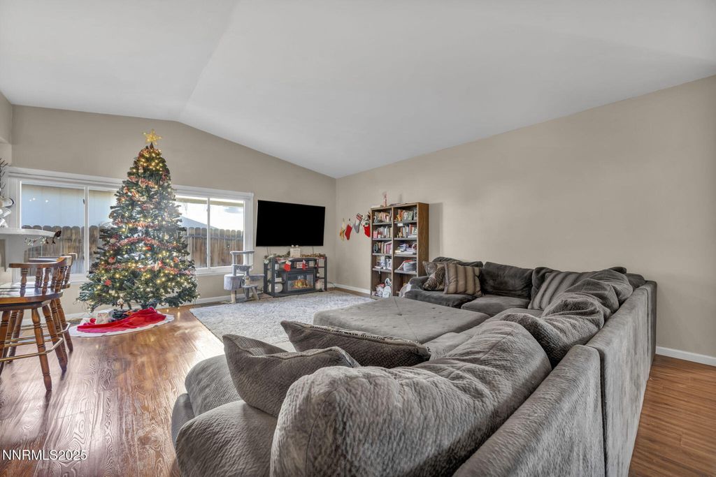 Photo of 914 Glen Martin Drive, Sparks, NV 89434 (MLS # 250058855)