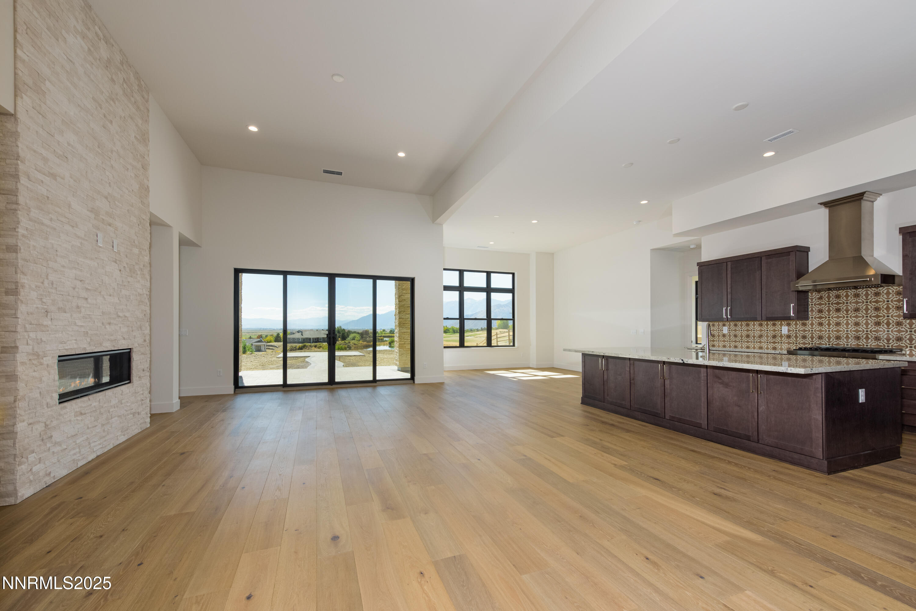 517 Cottontail Ct-39