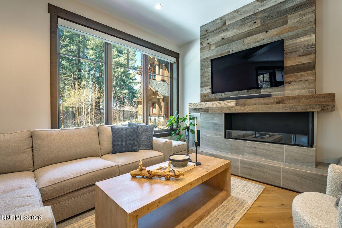 009_tahoe_beach_club_502-9_584