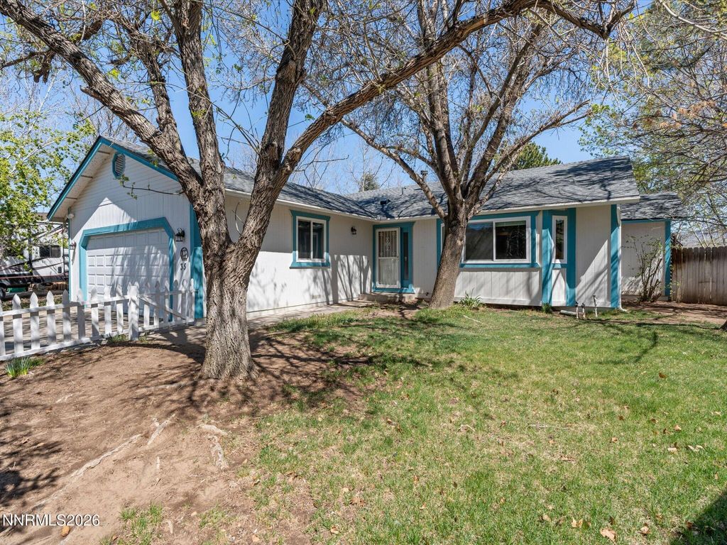 Photo of 35 McLemore Court, Sparks, NV 89441 (MLS # 260003908)