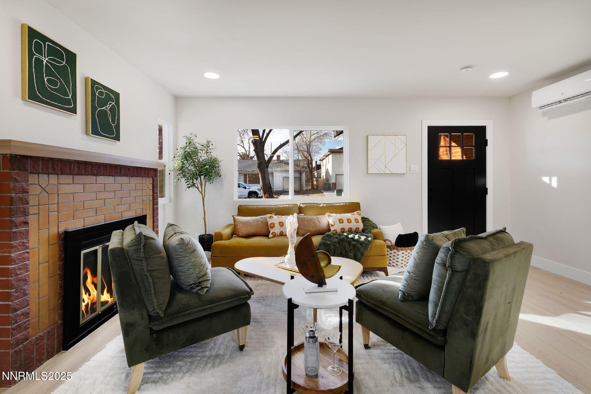 33-web-or-mls-0X3A0698