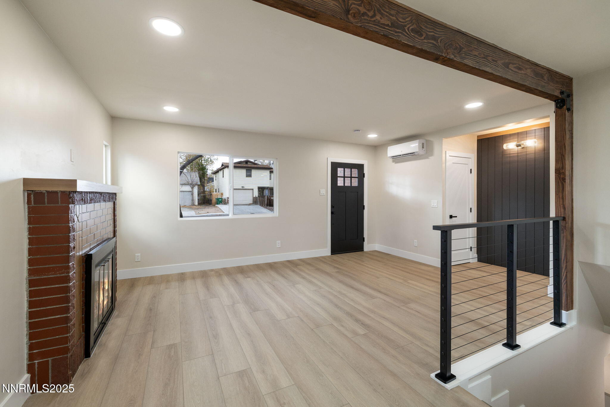 5-web-or-mls-1418 Lander-5