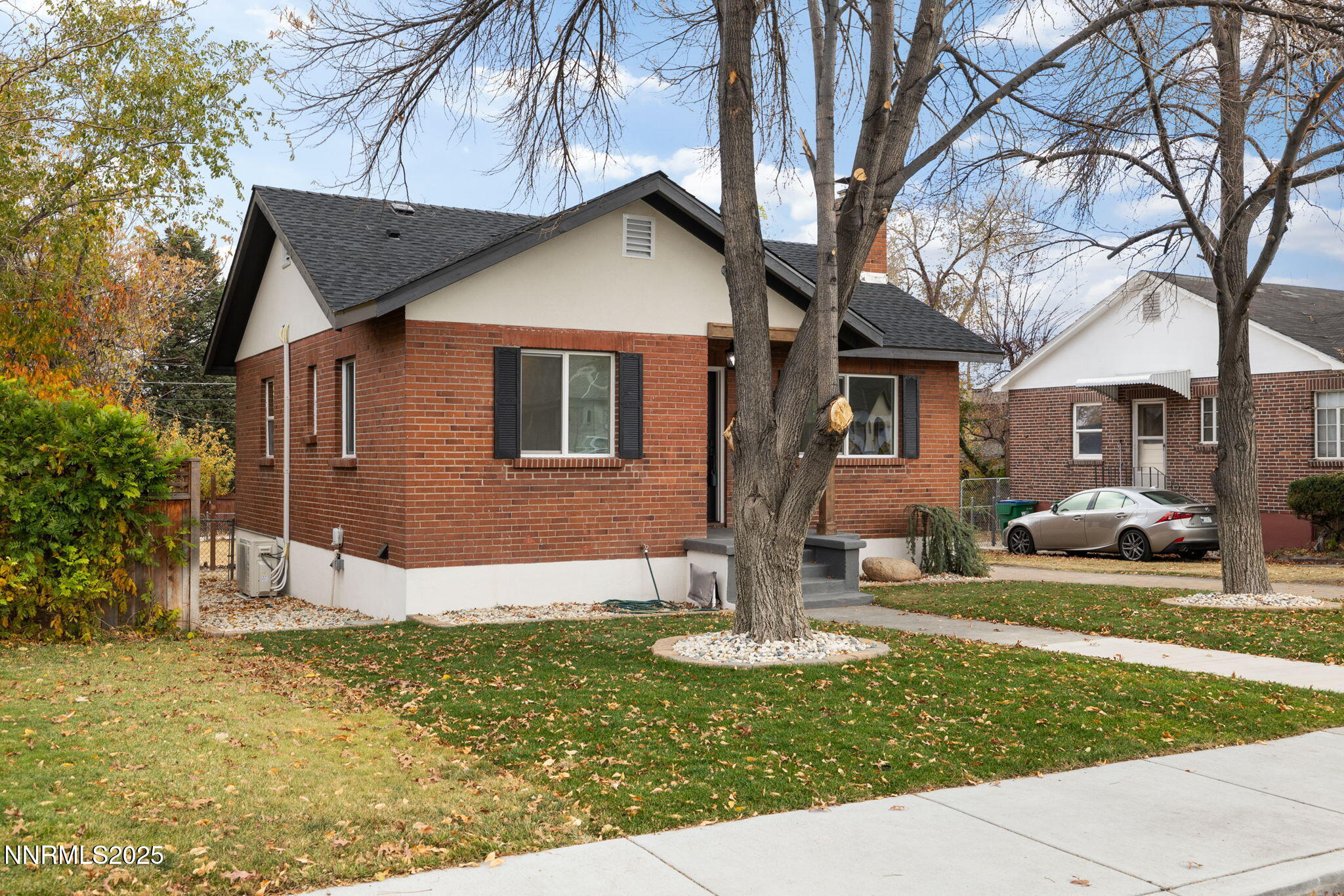 21-web-or-mls-1418 Lander