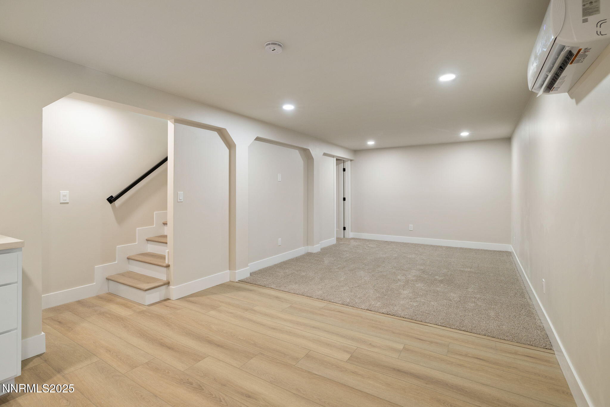 25-web-or-mls-1418 Lander-19