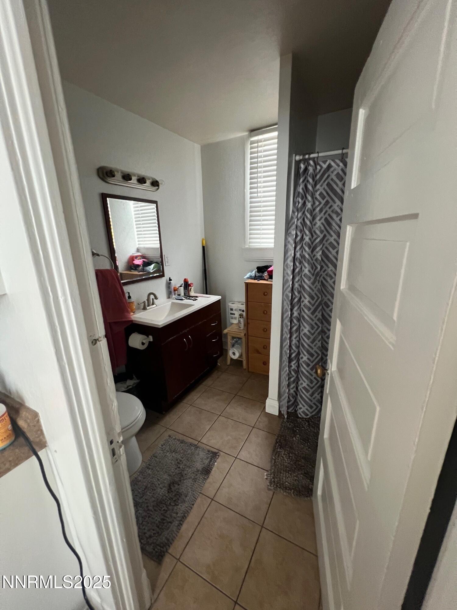2 bedroom bathroom