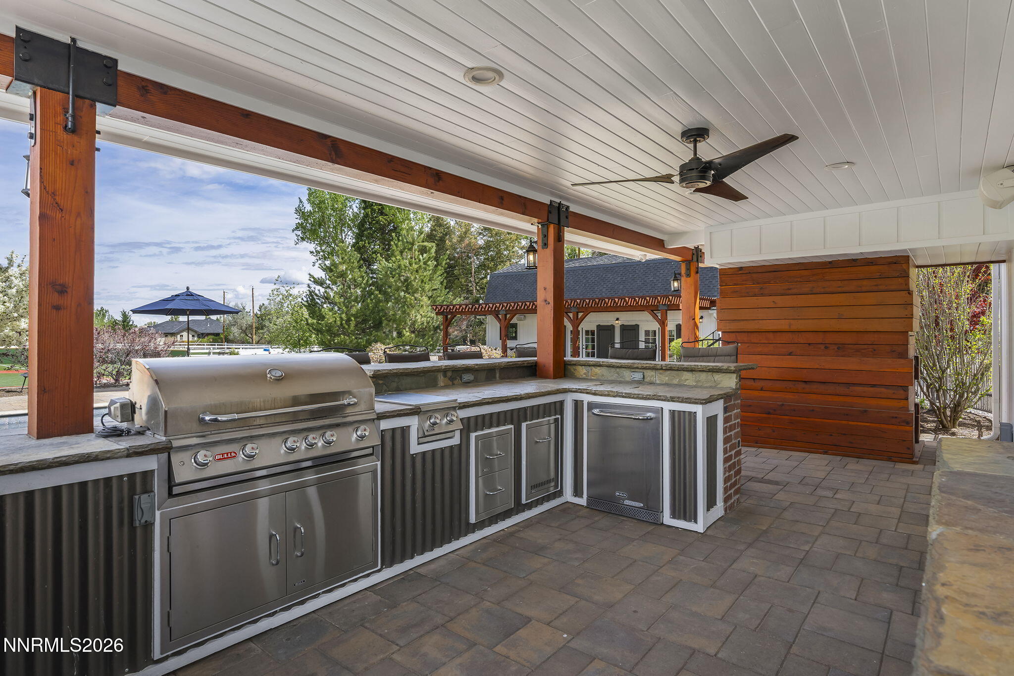 Outdoor Kitchen