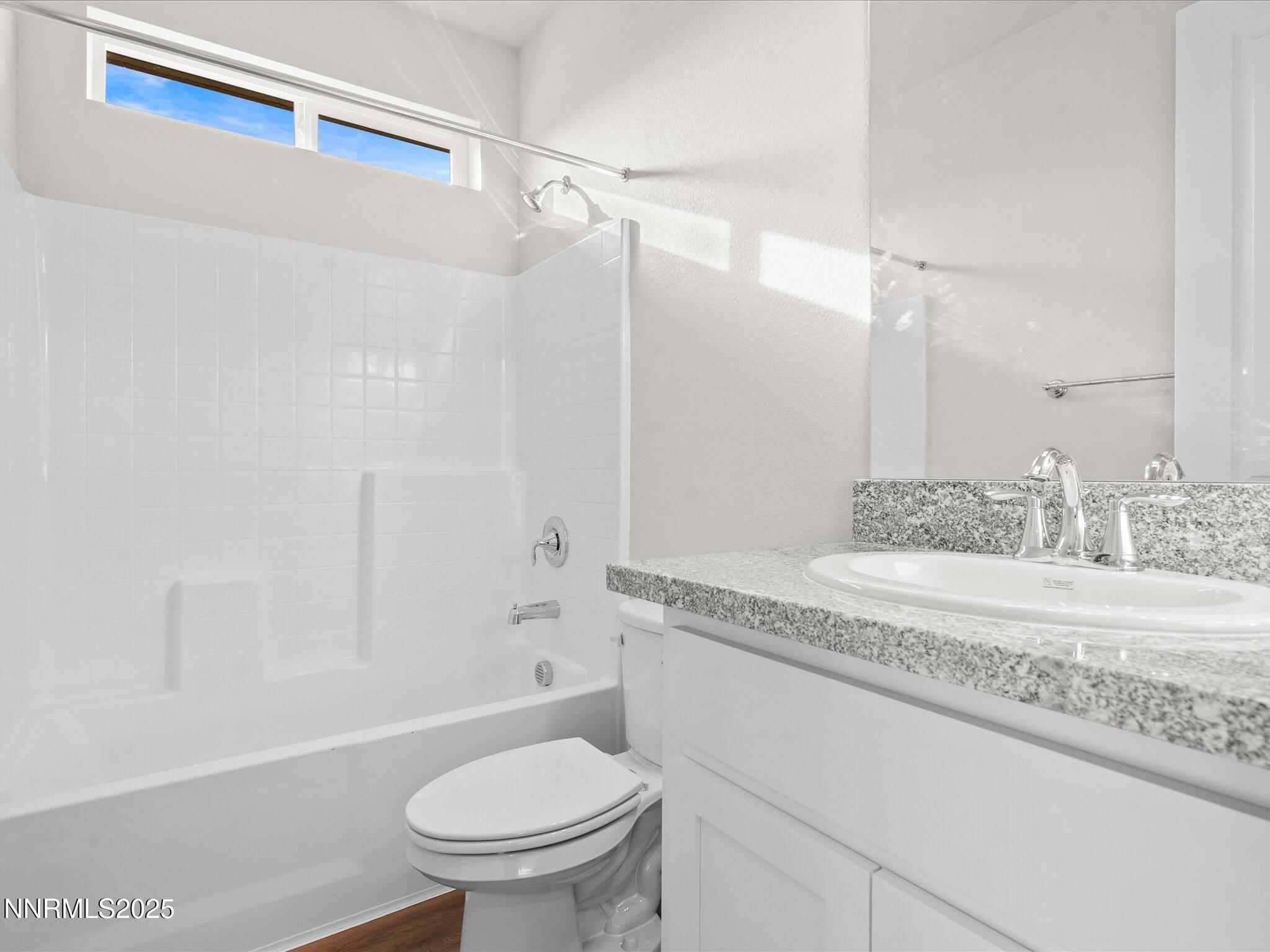 33-2555 Emerson Cir-132