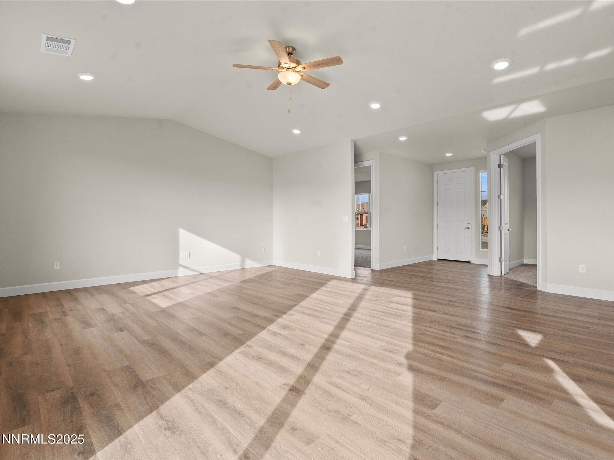 08-2555 Emerson Cir-107