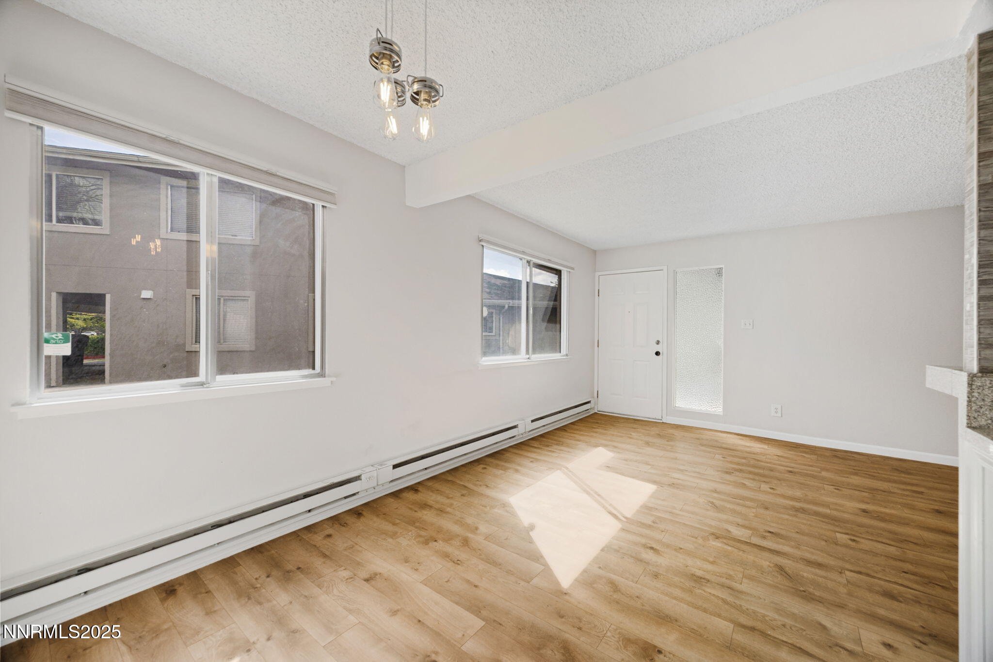 16-web-or-mls-5010 Tahiti Way-17